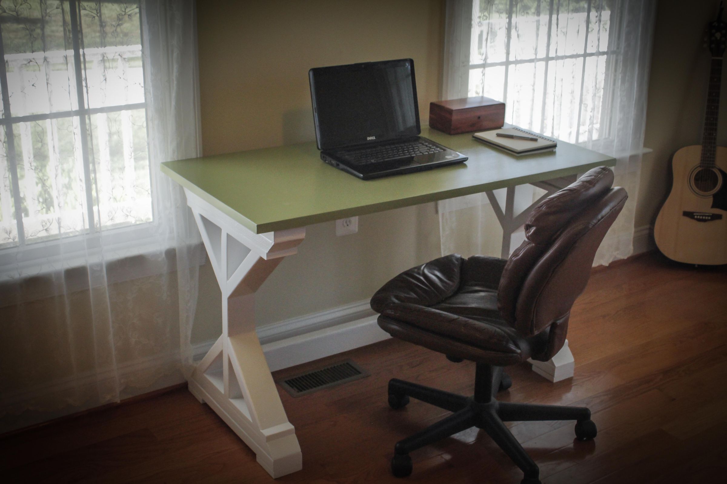 Simple Low Cost Desk/Table 15 Steps (with Pictures) Instructables