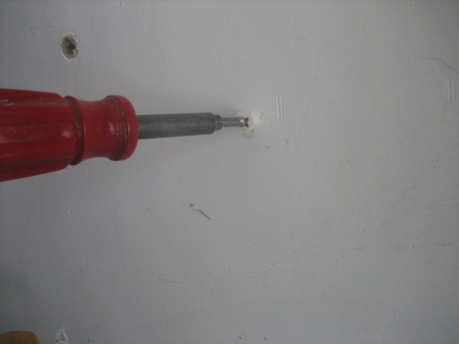 REPAIR LOOSE DRYWALL ANCHORS 7 Steps Instructables