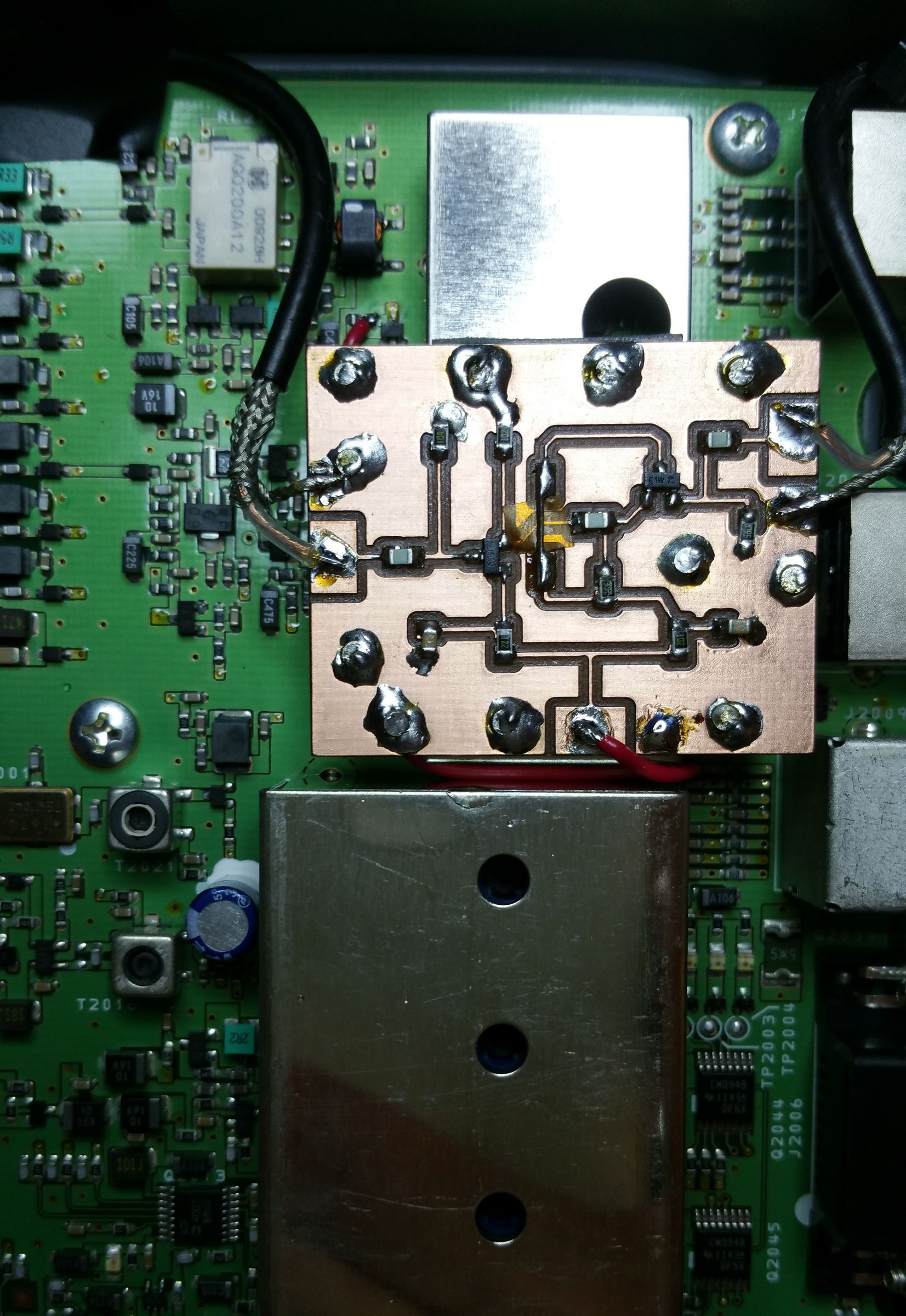 Yaesu FT-450D RF Tap Modification for SDR : 8 Steps (with Pictures ...