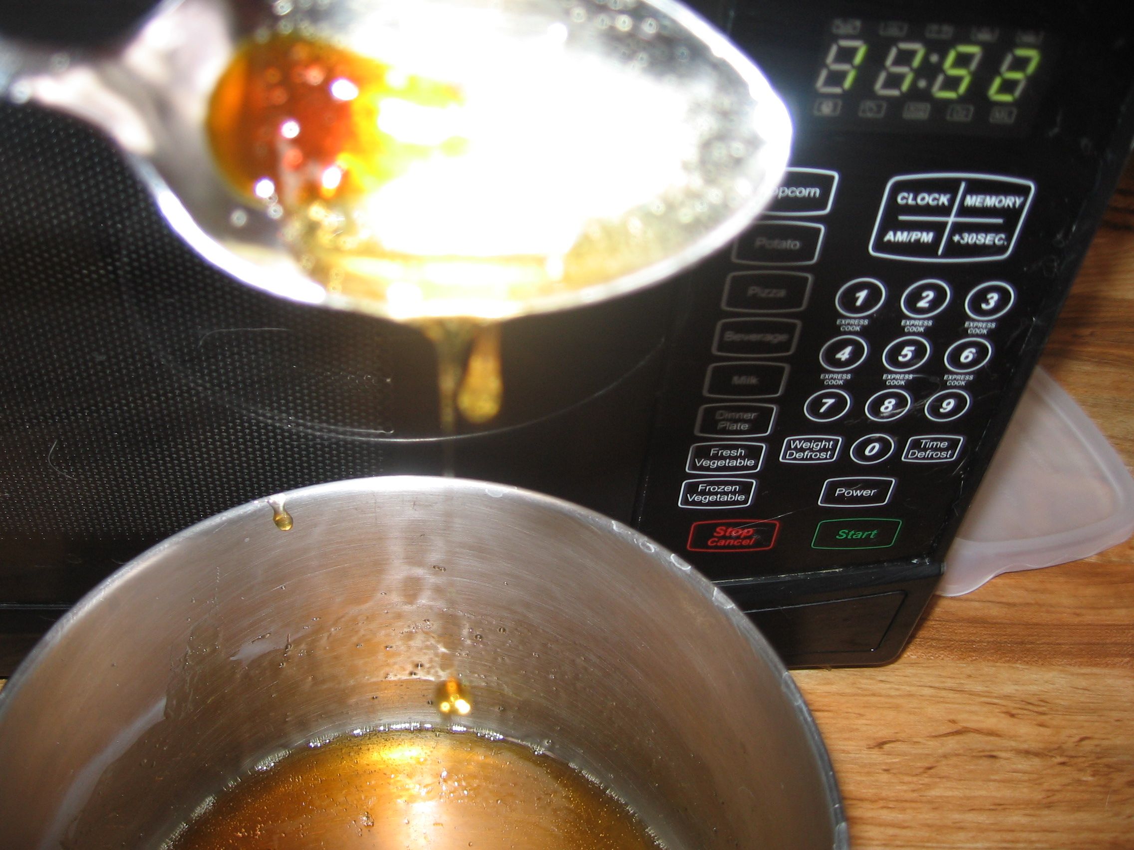 How to Sugarwax Your Legs 4 Steps (with Pictures) Instructables