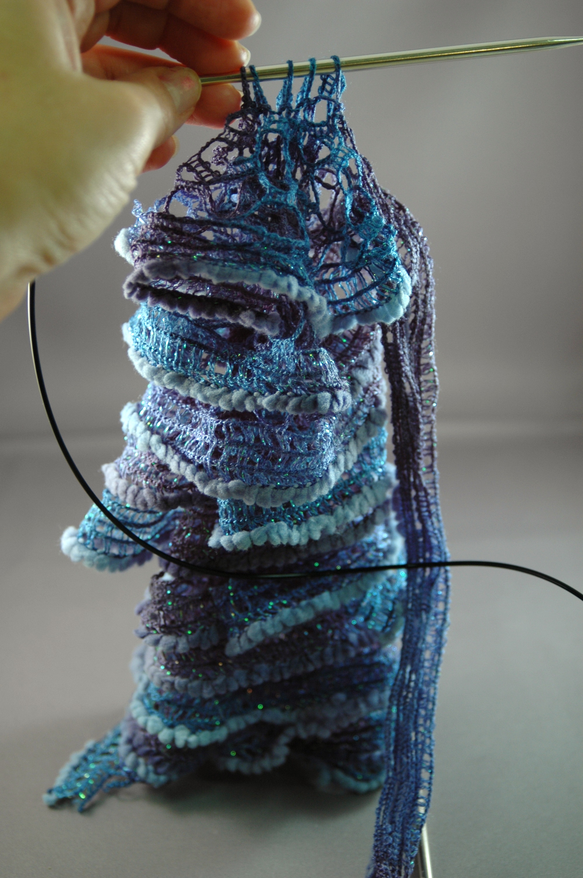 Adorable Ruffle Scarf Instructions Patons Pirouette 5 Steps With Pictures Instructables