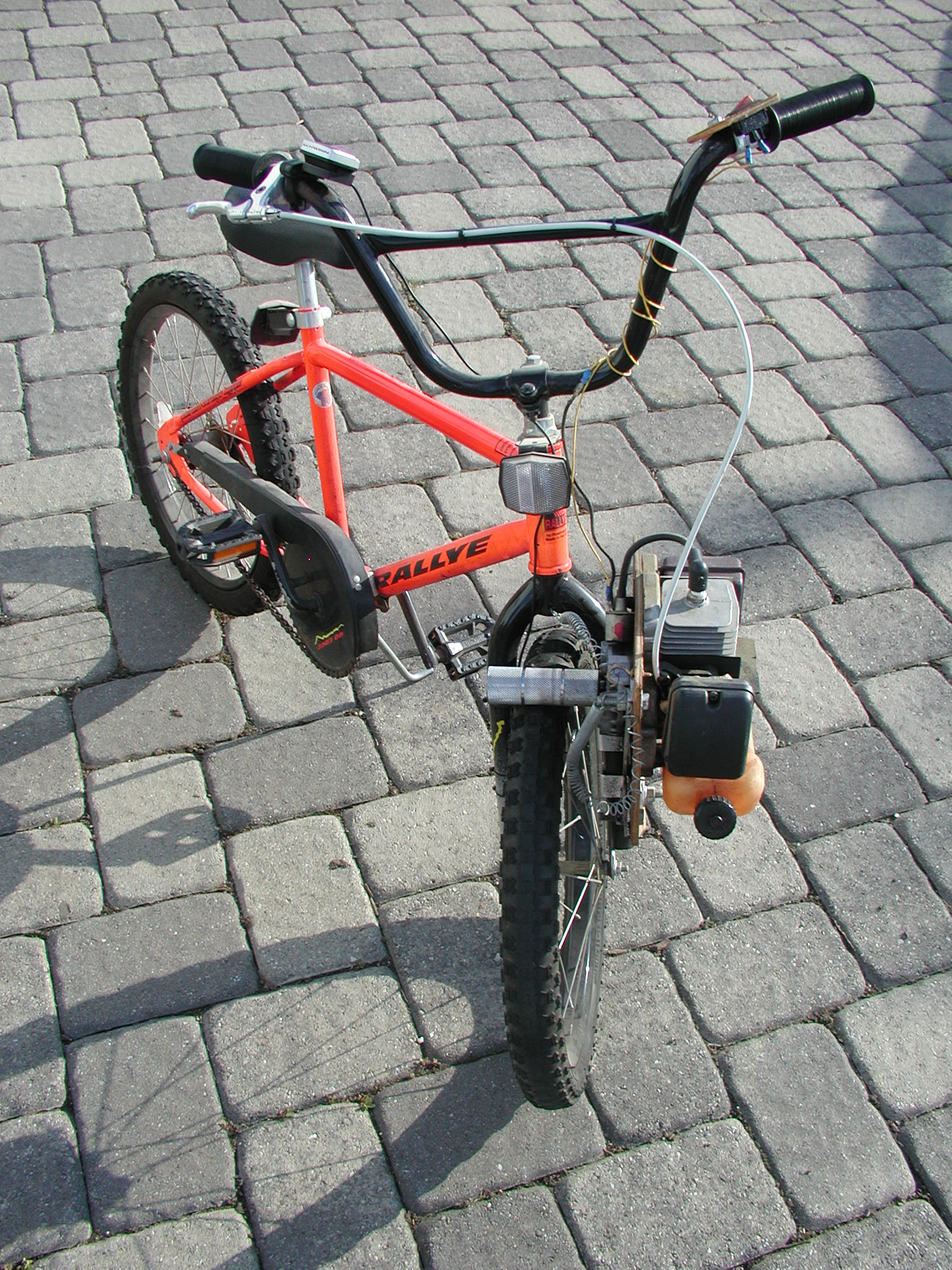 How to Strap a Leaf Blower Engine to a Bike and Go Fast 8 Steps (with