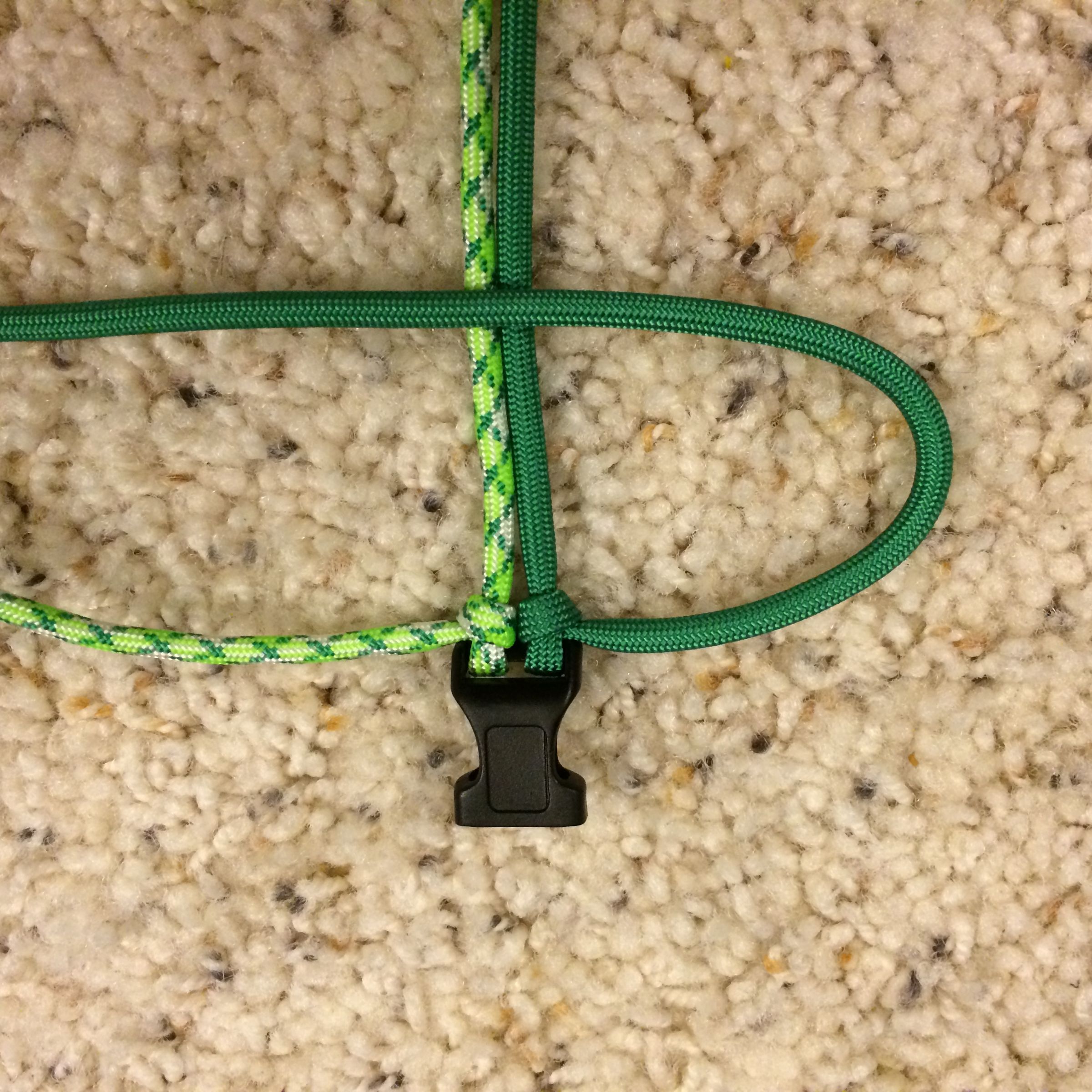 How To Braid Paracord Strap How To Tie A 4 Strand Paracord Braid With