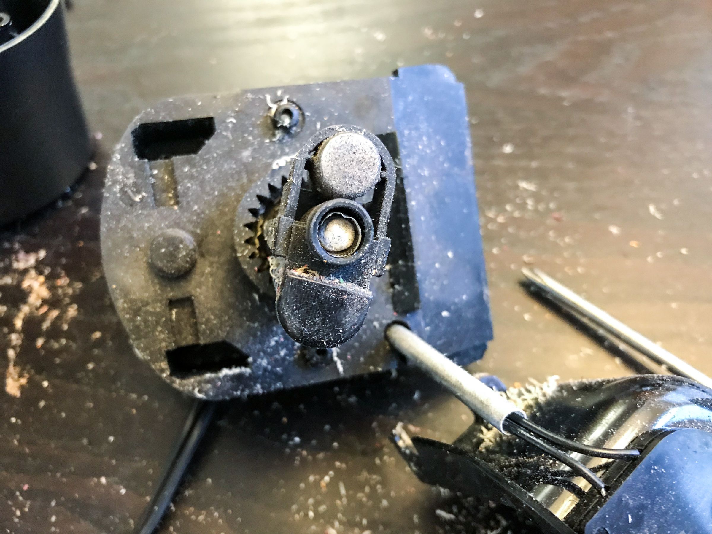 How to Fix a Jammed Electric Pencil Sharpener 5 Steps Instructables