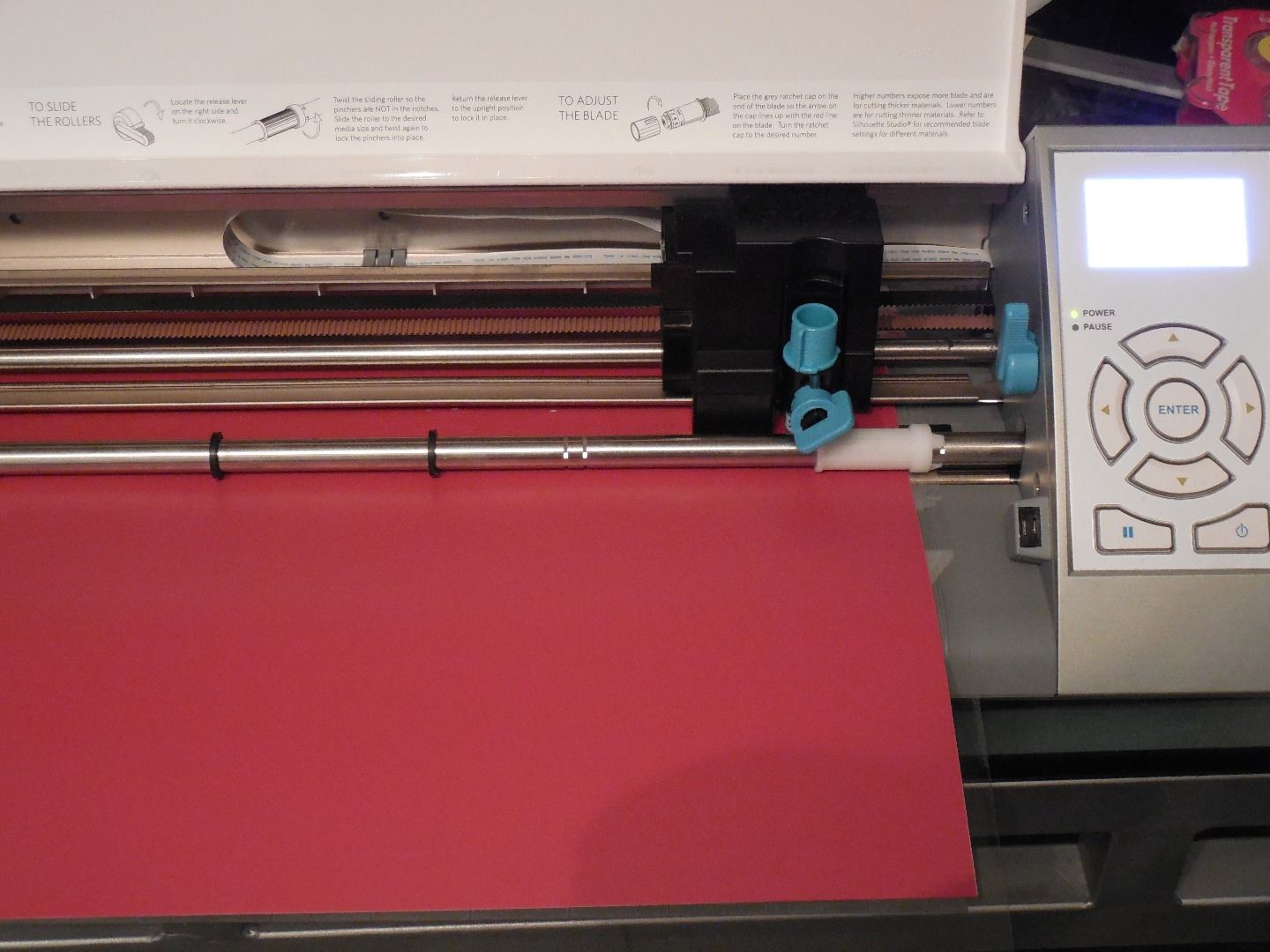 Vinegar Etching (The Instructables Robot in Clay) 7 Steps (with