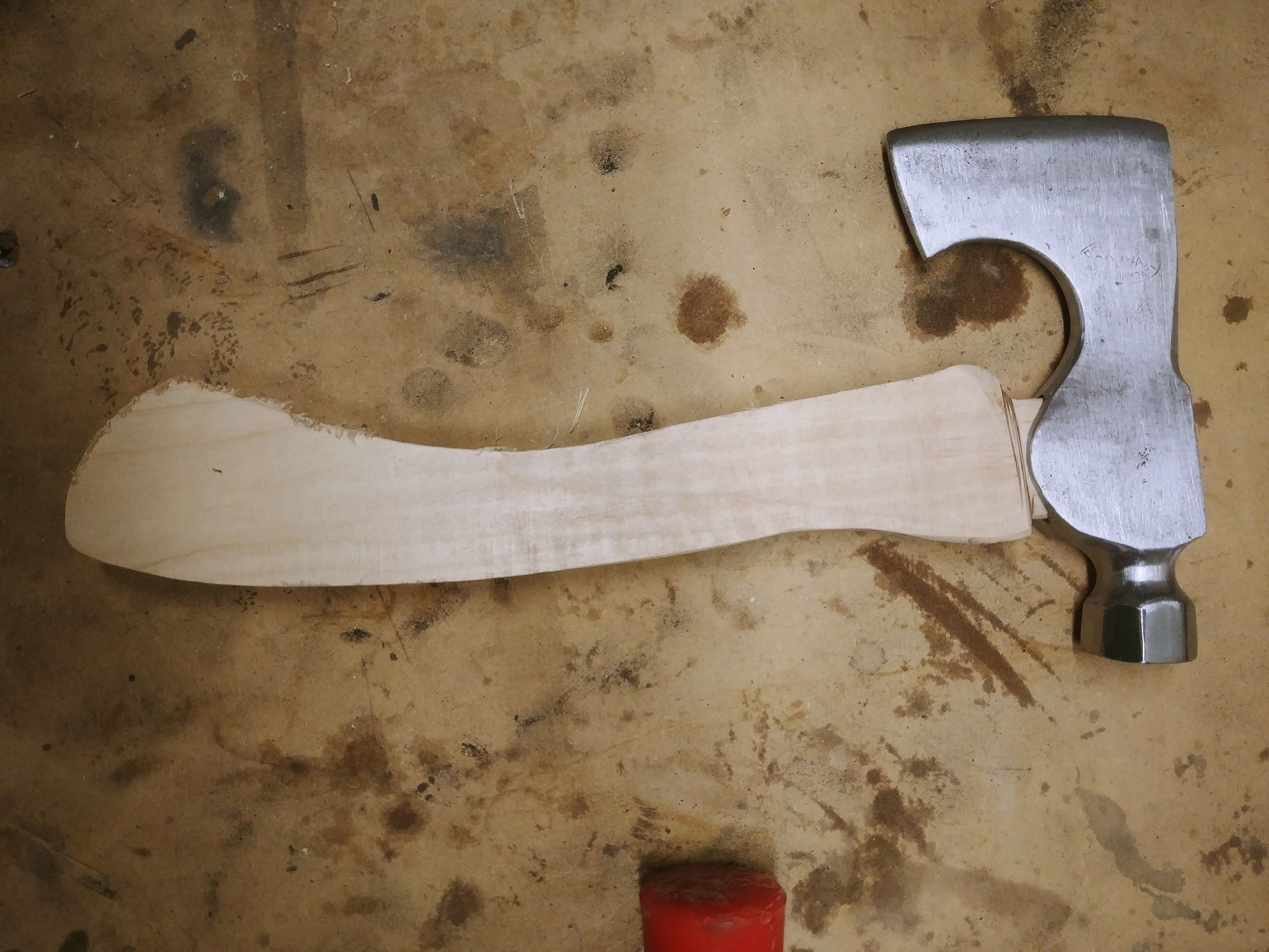 Turn an Old Hatchet Head Into a Bearded Hatchet 10 Steps (with