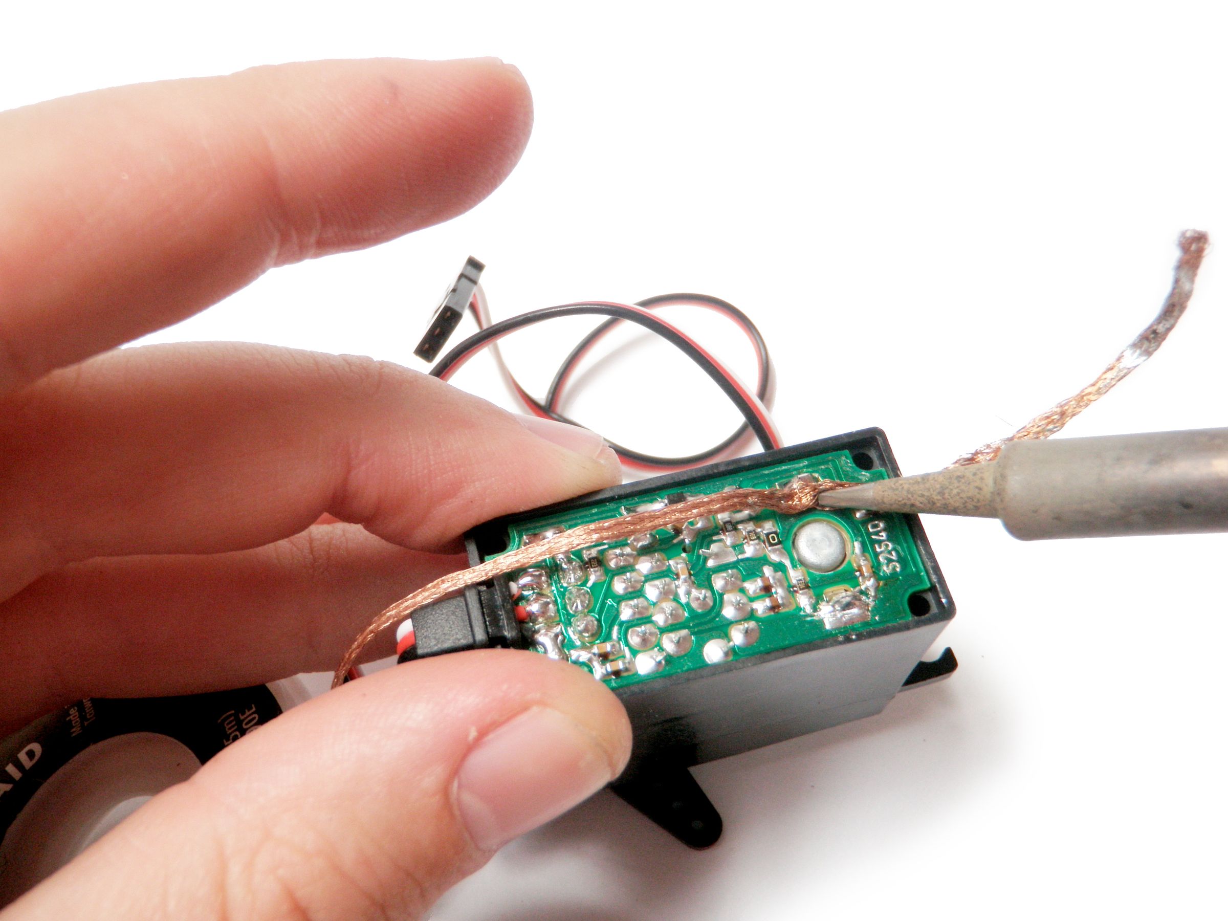 Remove a Servo Controller 5 Steps (with Pictures) Instructables