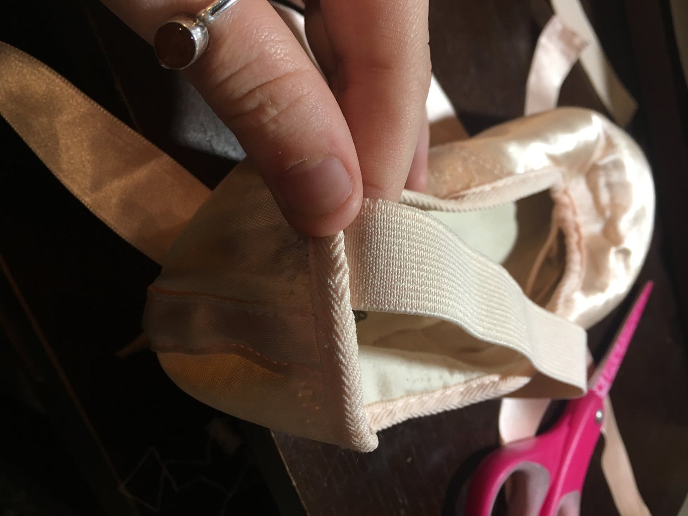 How to Sew Pointe Shoes for Beginners : 7 Steps - Instructables