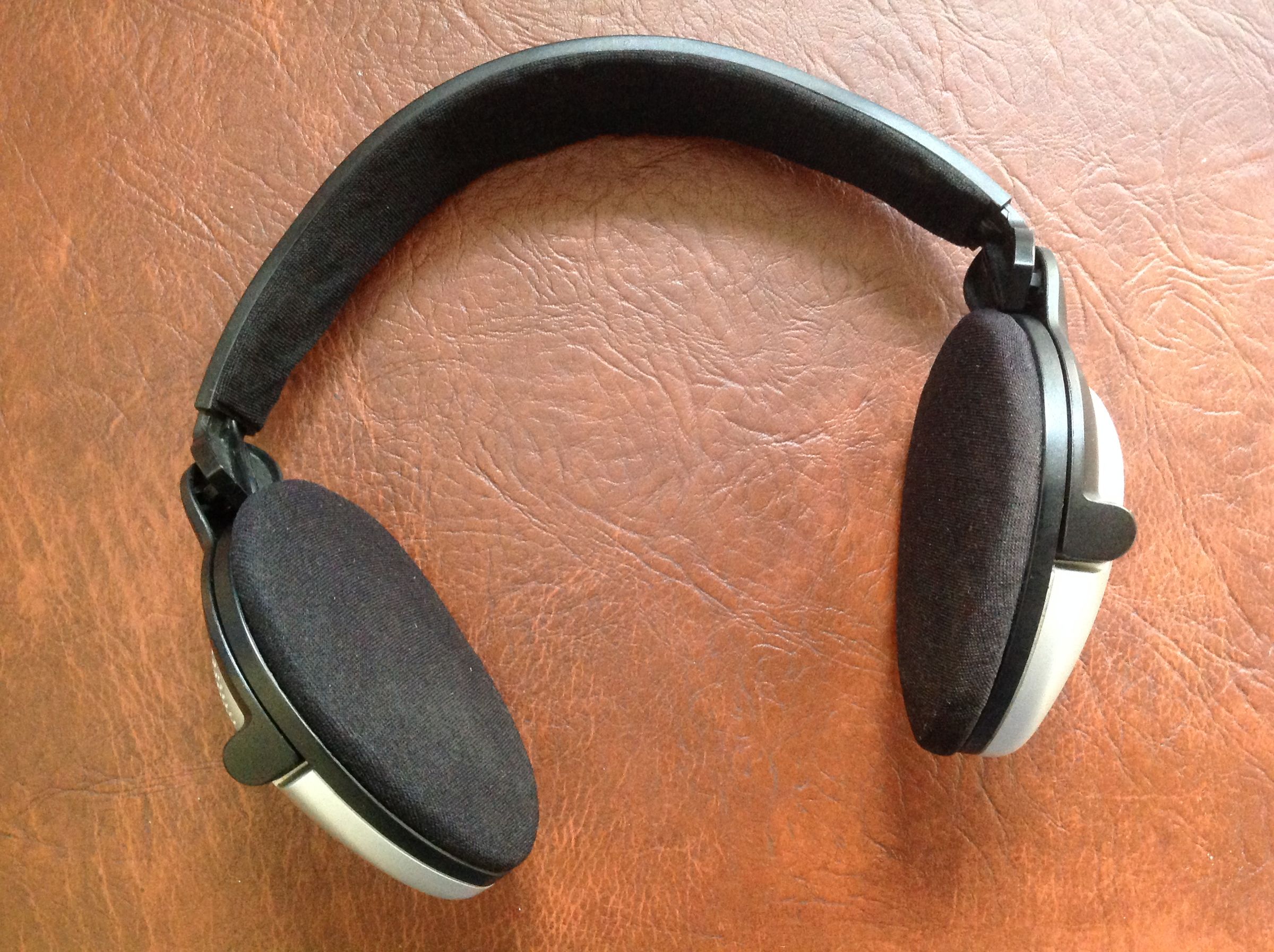 SENNHEISER HD 495 Headphones Repair : 8 Steps - Instructables