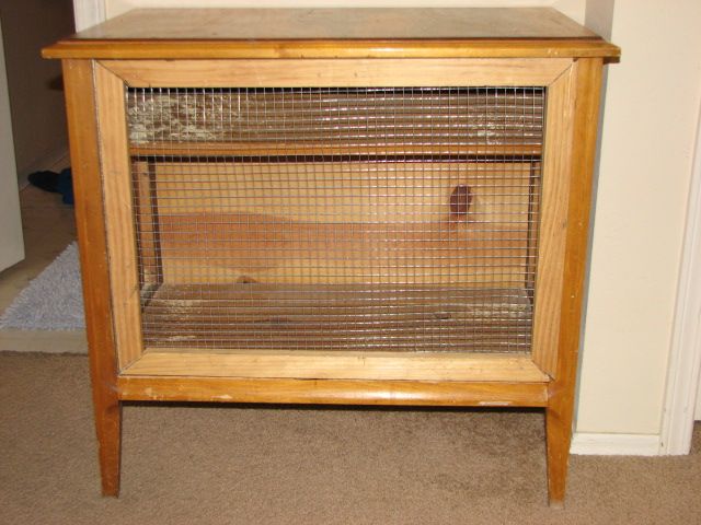rabbit cage table
