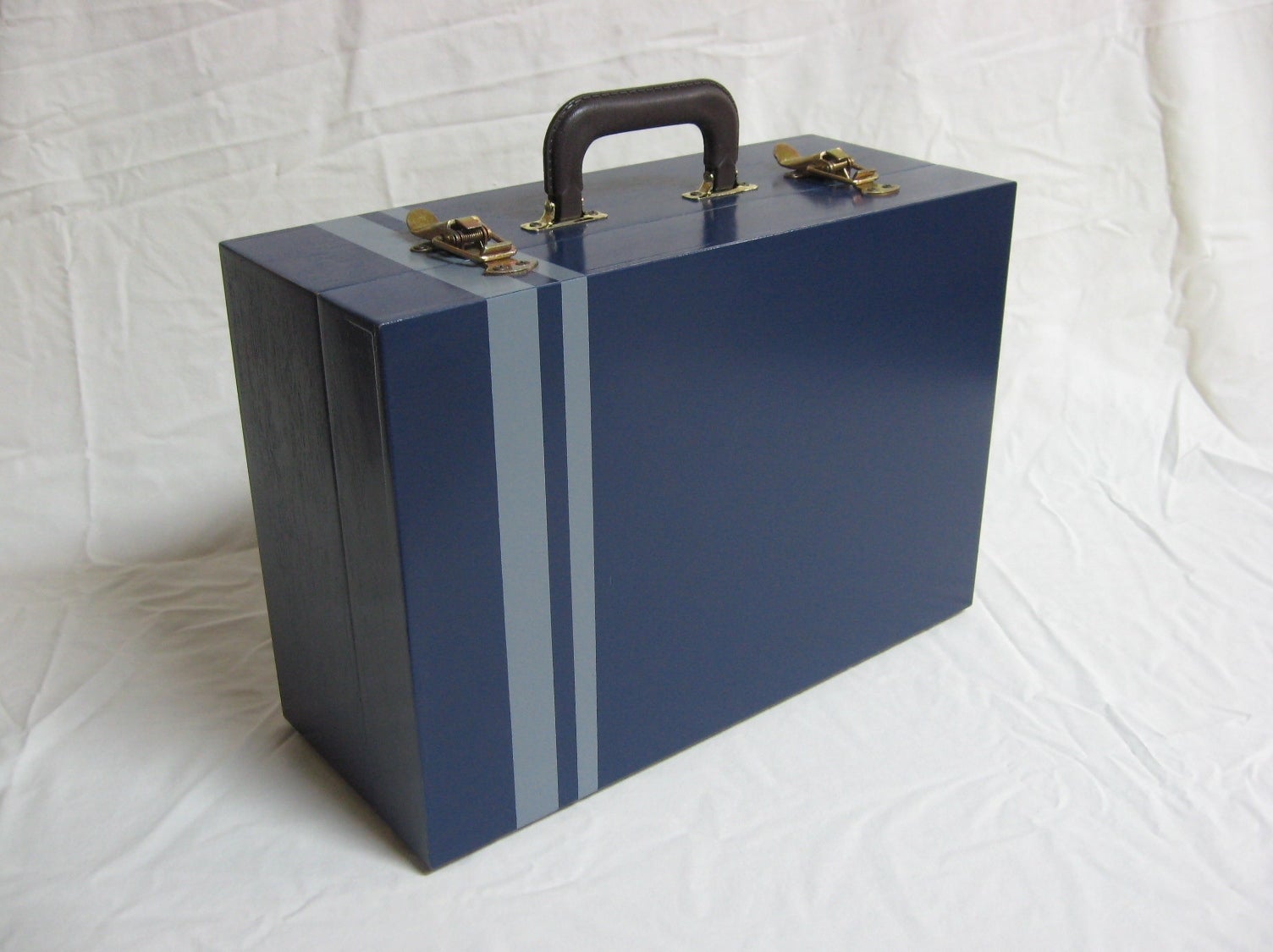 Wooden Suitcase 10 Steps (with Pictures) Instructables