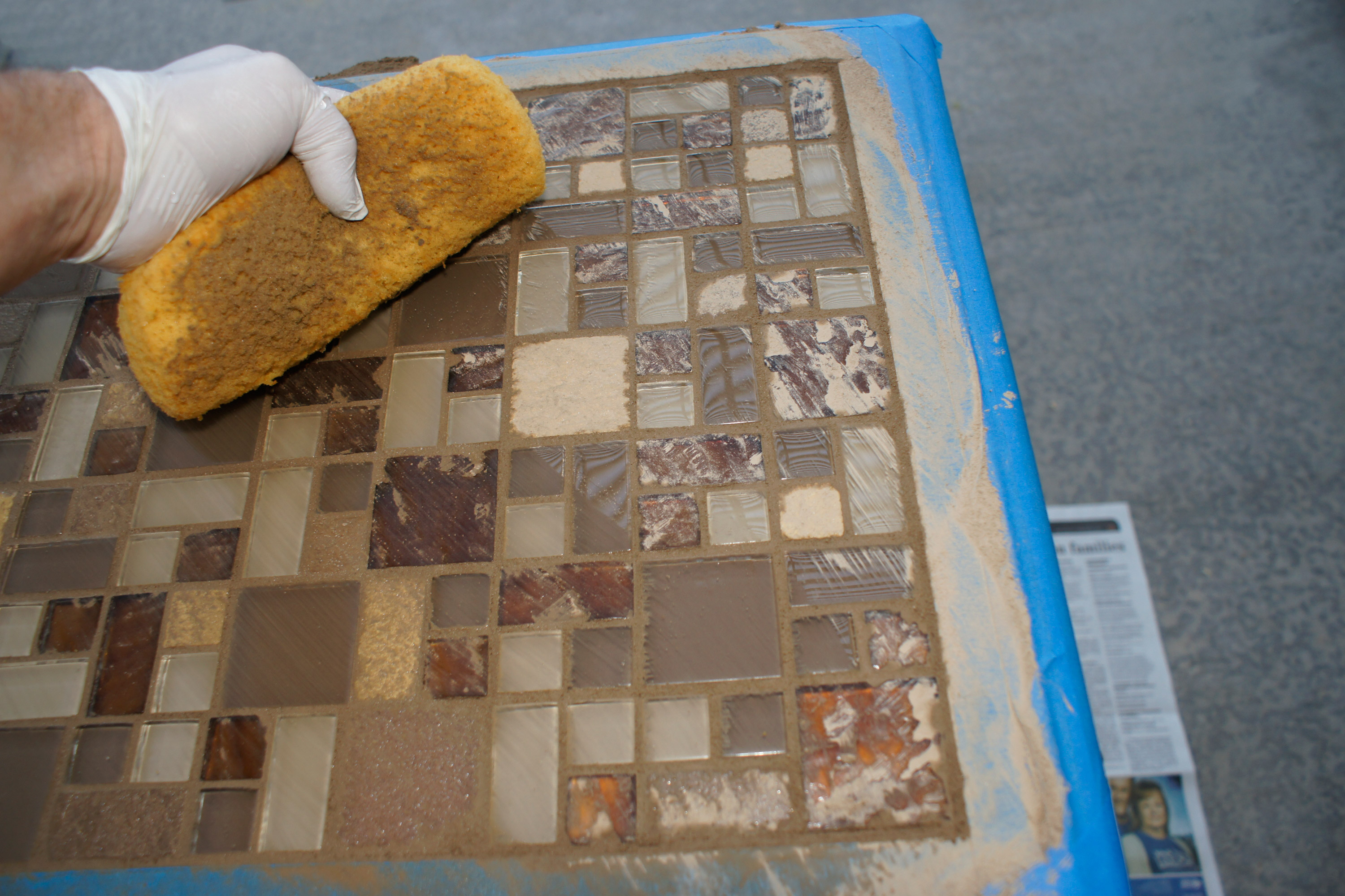 End Table With Glass Mosaic Tile Inlaid Top 13 Steps (with Pictures
