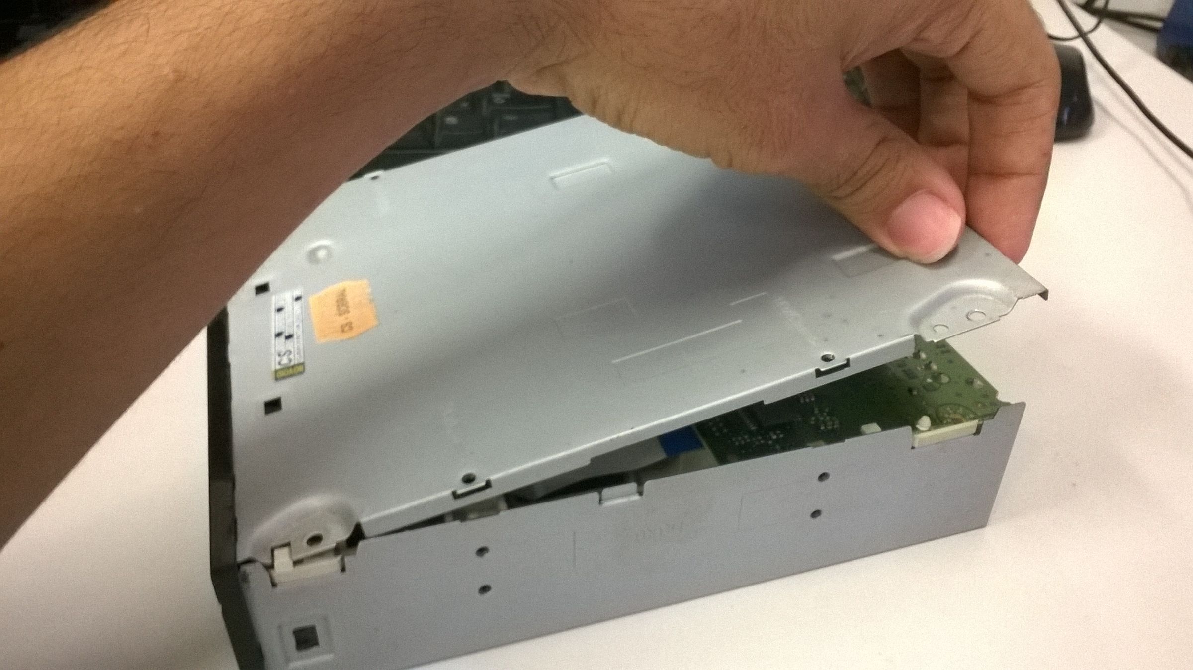 Disassembling a CD/DVD Reader and Reusing Its Parts : 12 Steps (with ...