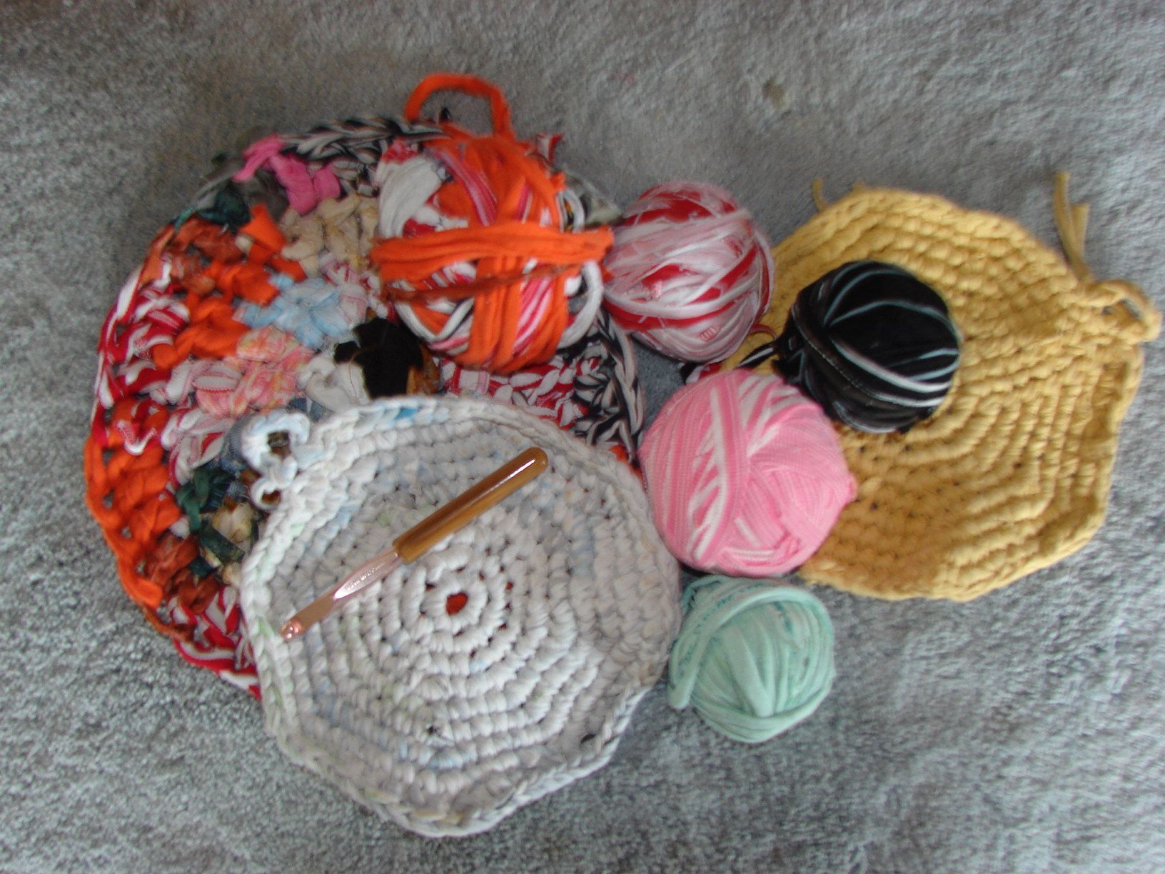 How to Turn an Old Tshirt Into Yarn 6 Steps Instructables