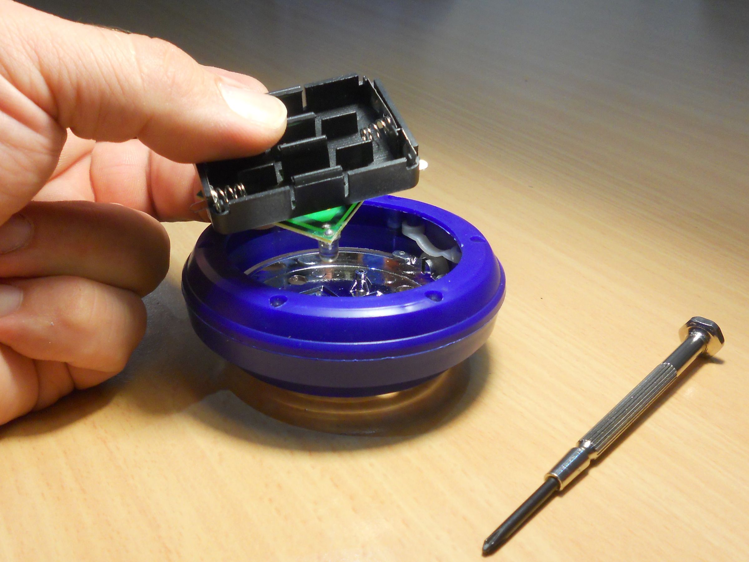 Convert a Battery Powered LED Lamp to USB Power. 5 Steps Instructables