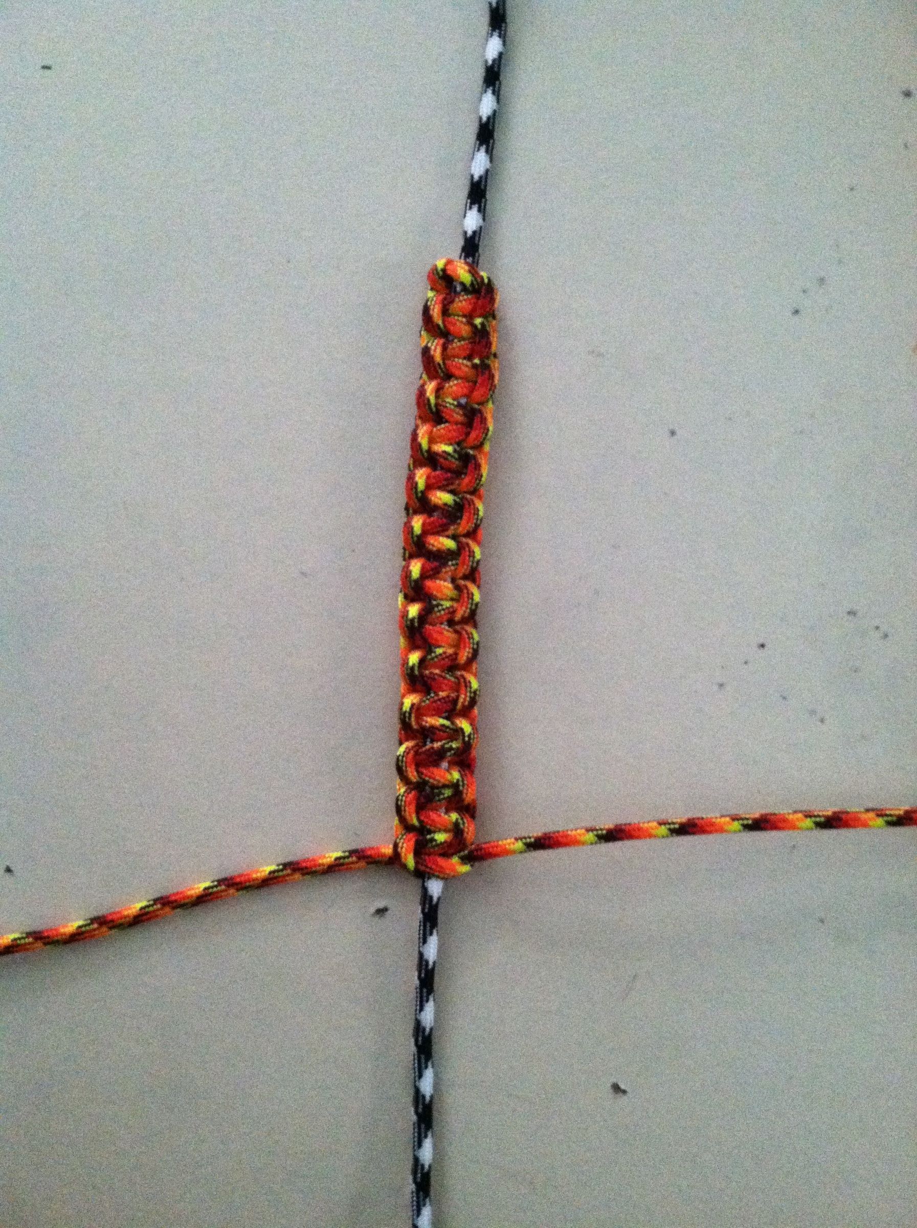 Paracord Bracelet Without Buckle (Tutorial) 8 Steps Instructables