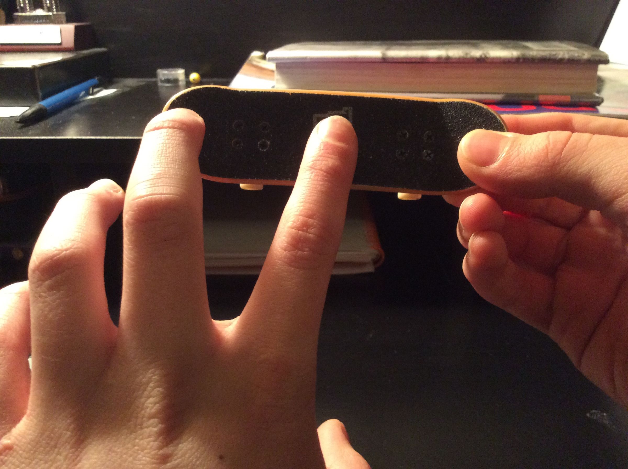 How to Ollie on a Tech Deck 4 Steps Instructables