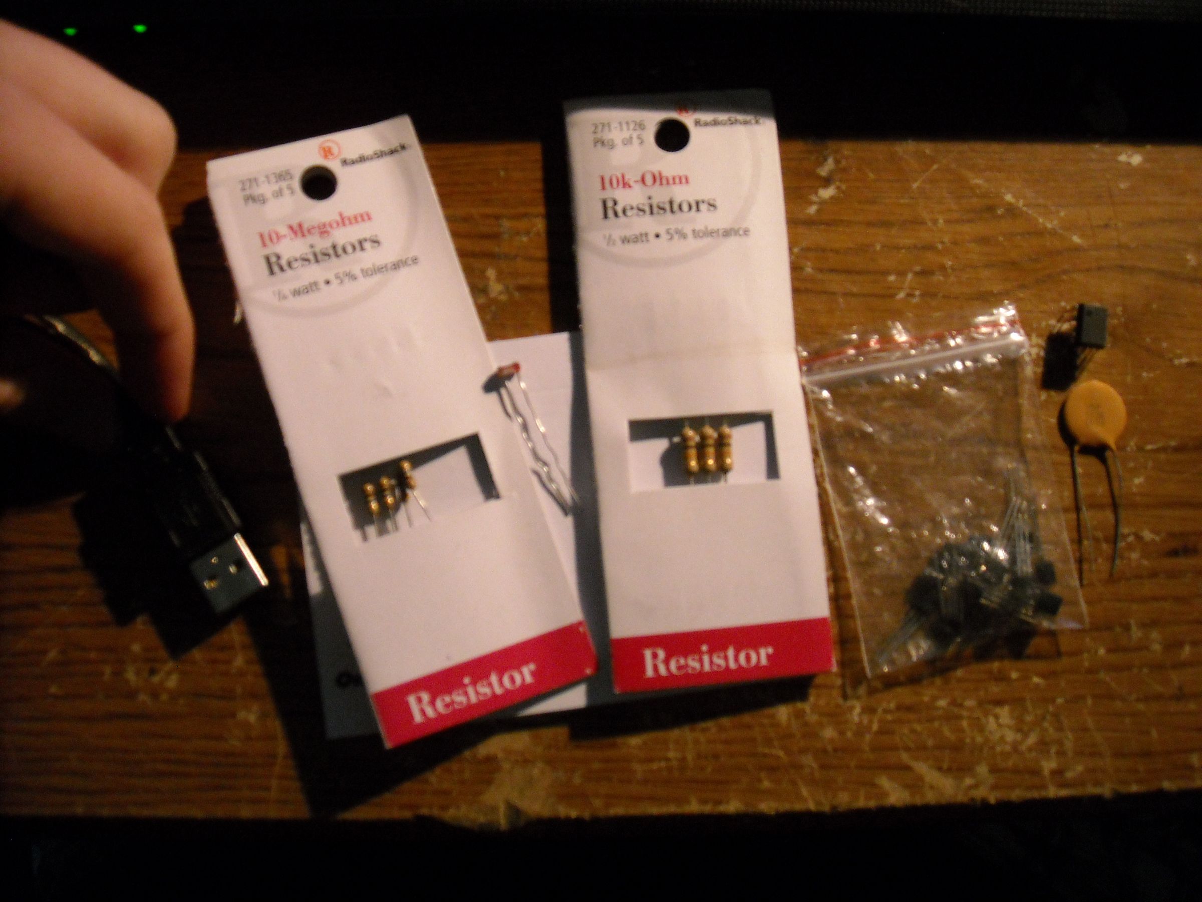 DIY guide for 555 Square-Wave Theremin with step-by-step instructions