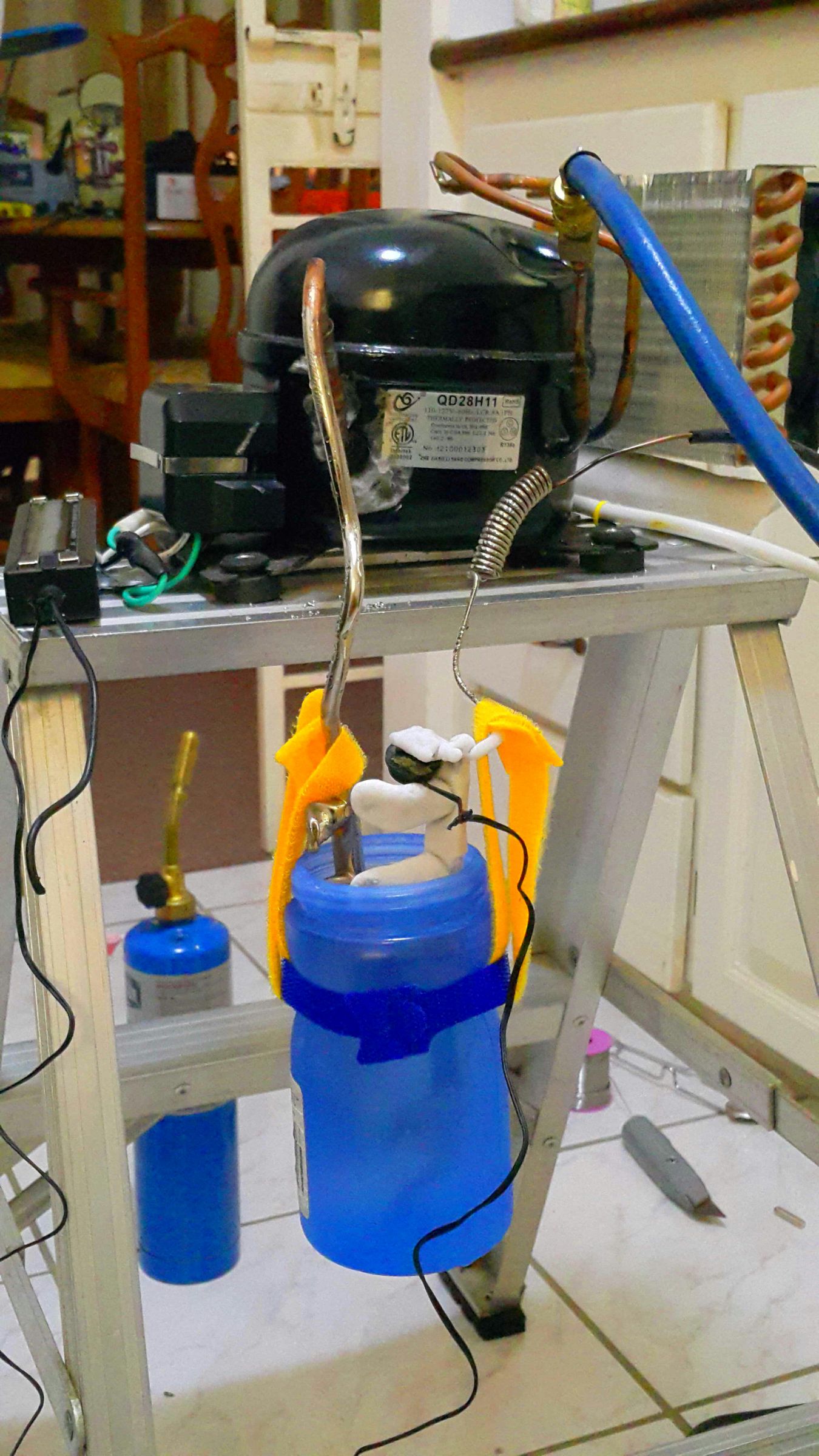 Repairing a Broken Refrigerant Line. 7 Steps (with Pictures