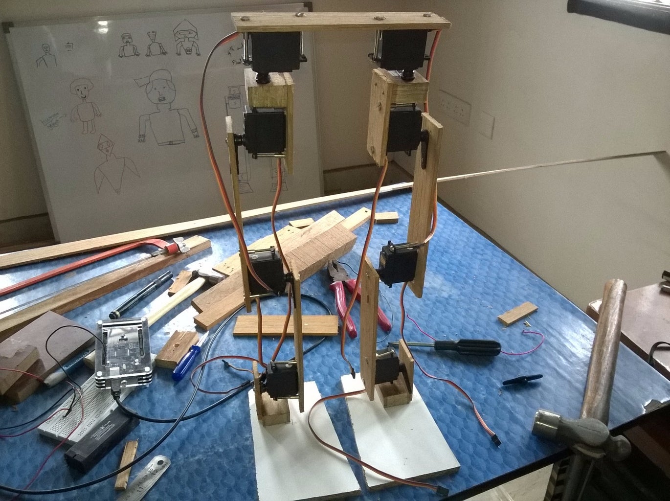 Arduino Based Humanoid Robot Using Servo Motors : 7 Steps (with ...