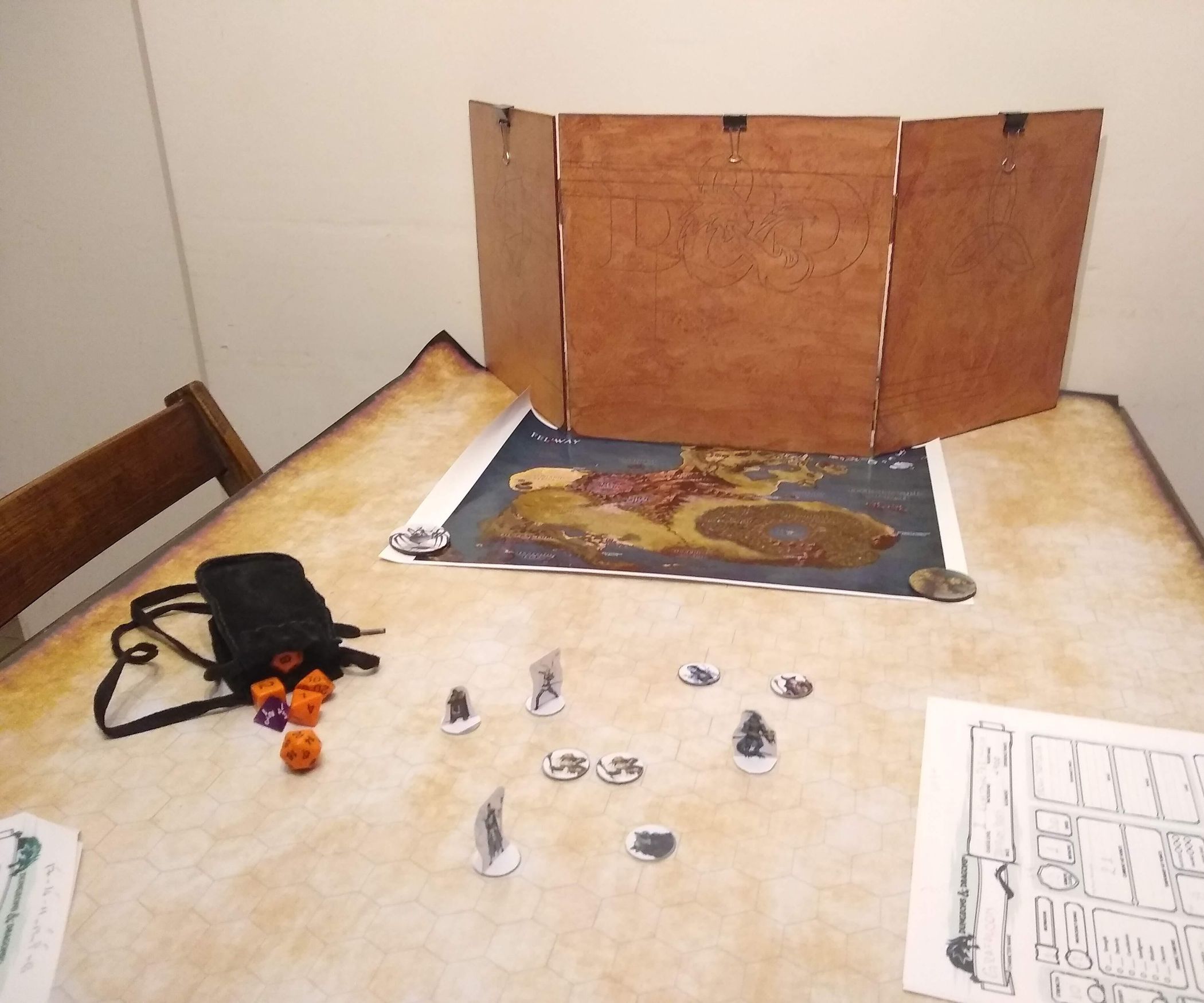 DM Screen 5 Steps Instructables