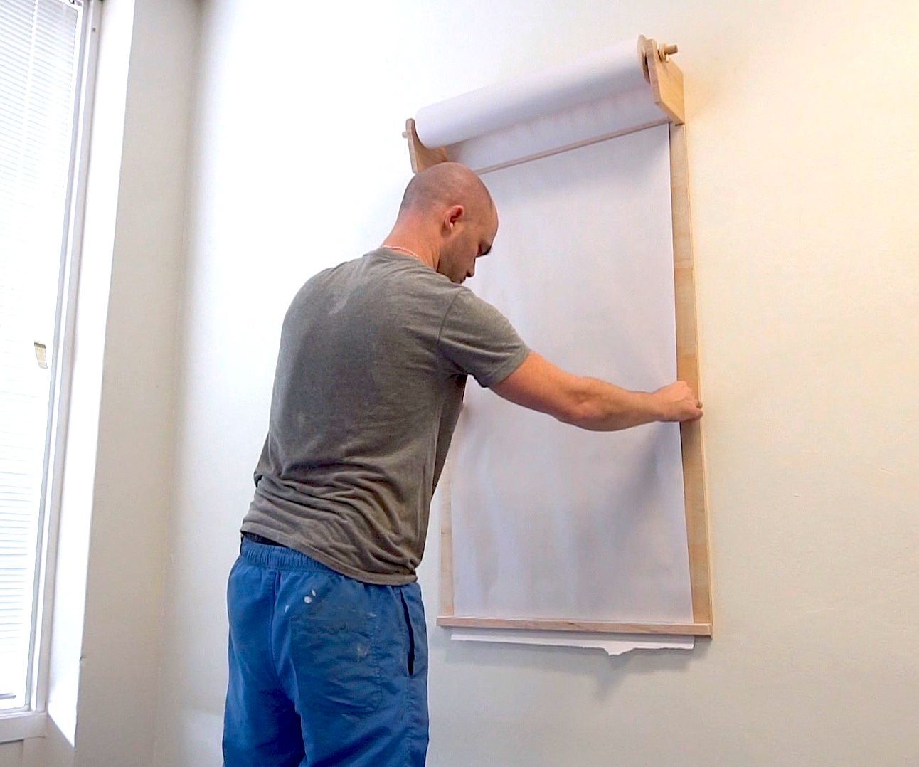 DIY guide for Studio Roller / Kraft Paper Dispenser with step-by-step instructions