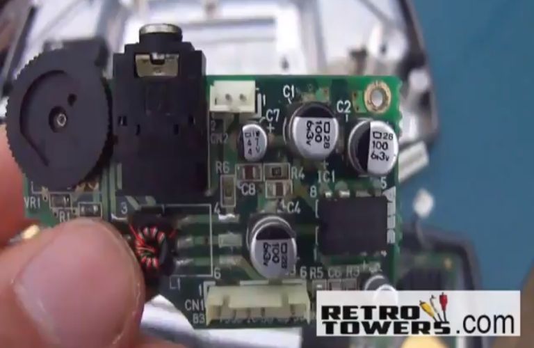 How to fix game gear screen and sound problems by replacing capacitors