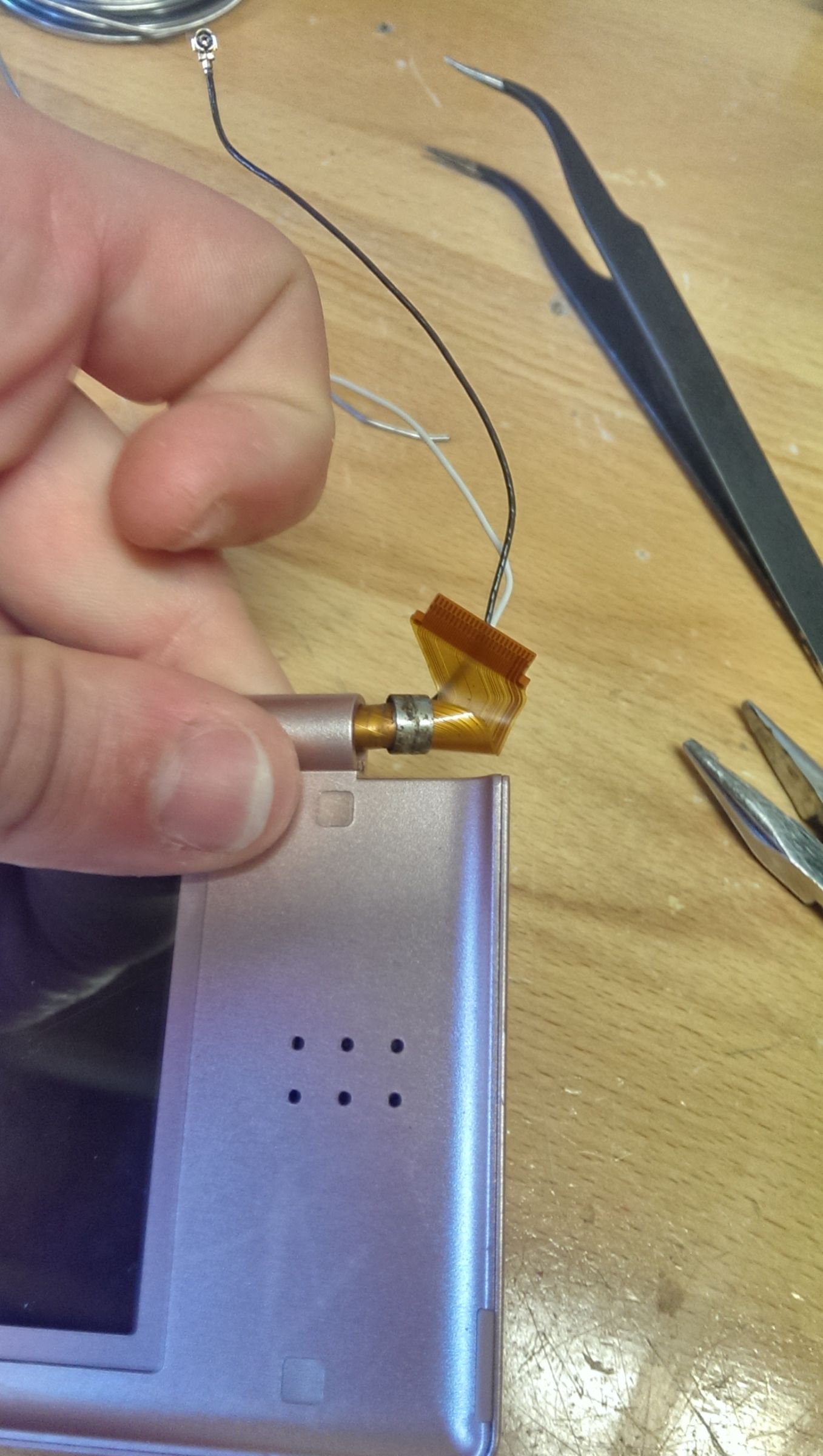 How to Fix a Broken Ds Lite 16 Steps Instructables