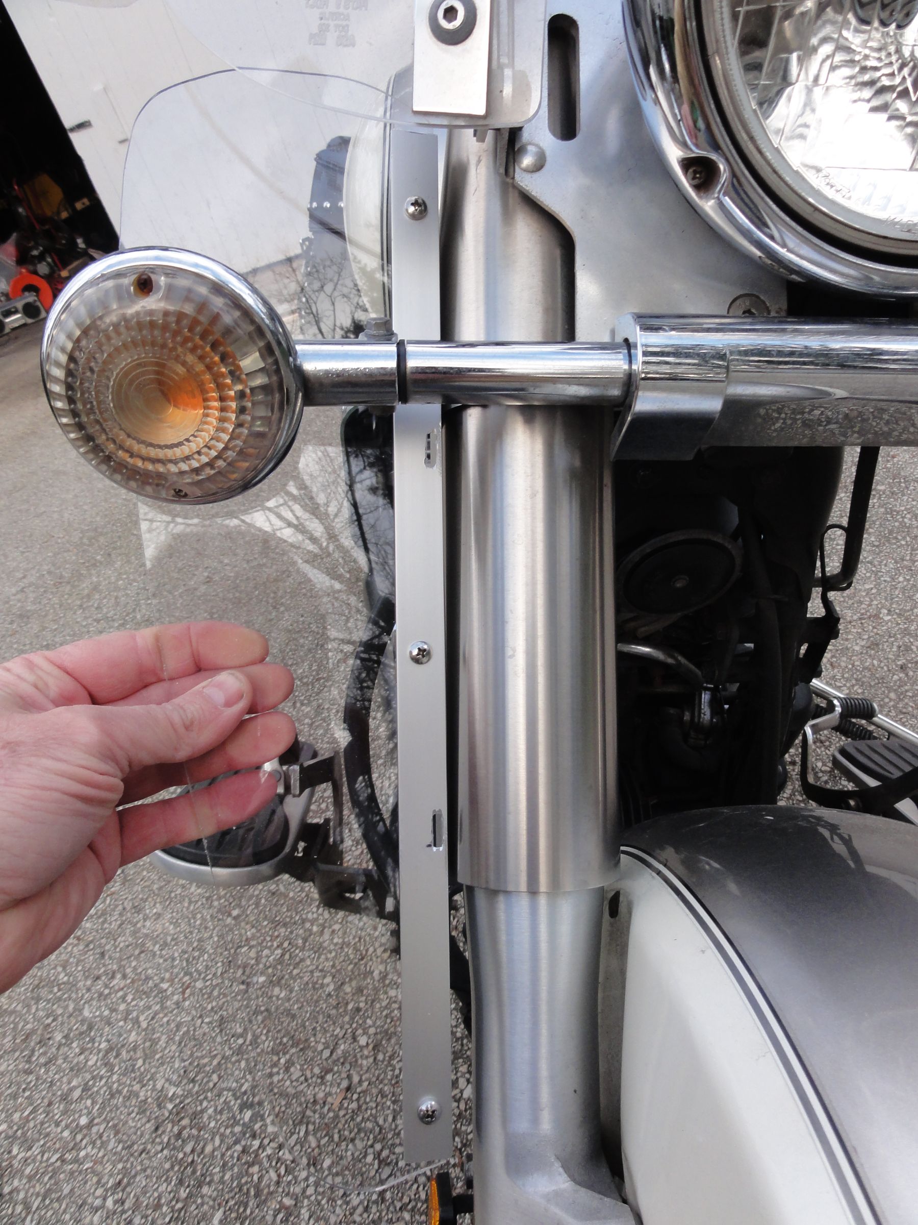 Motorcycle Lowers (low Deflectors) 6 Steps (with Pictures