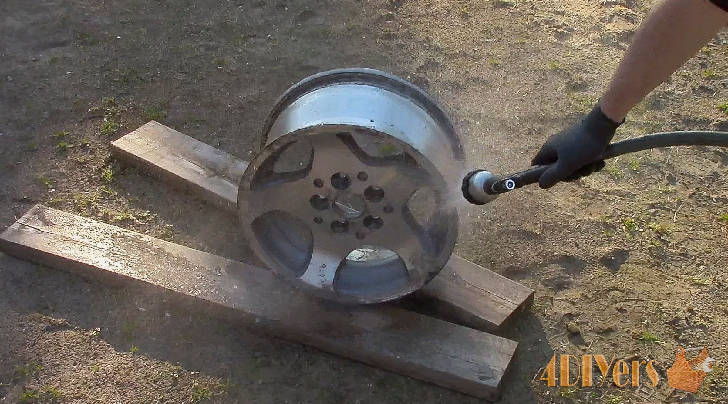 How to Remove the Paint or Clear Coat From Wheels : 4 Steps - Instructables