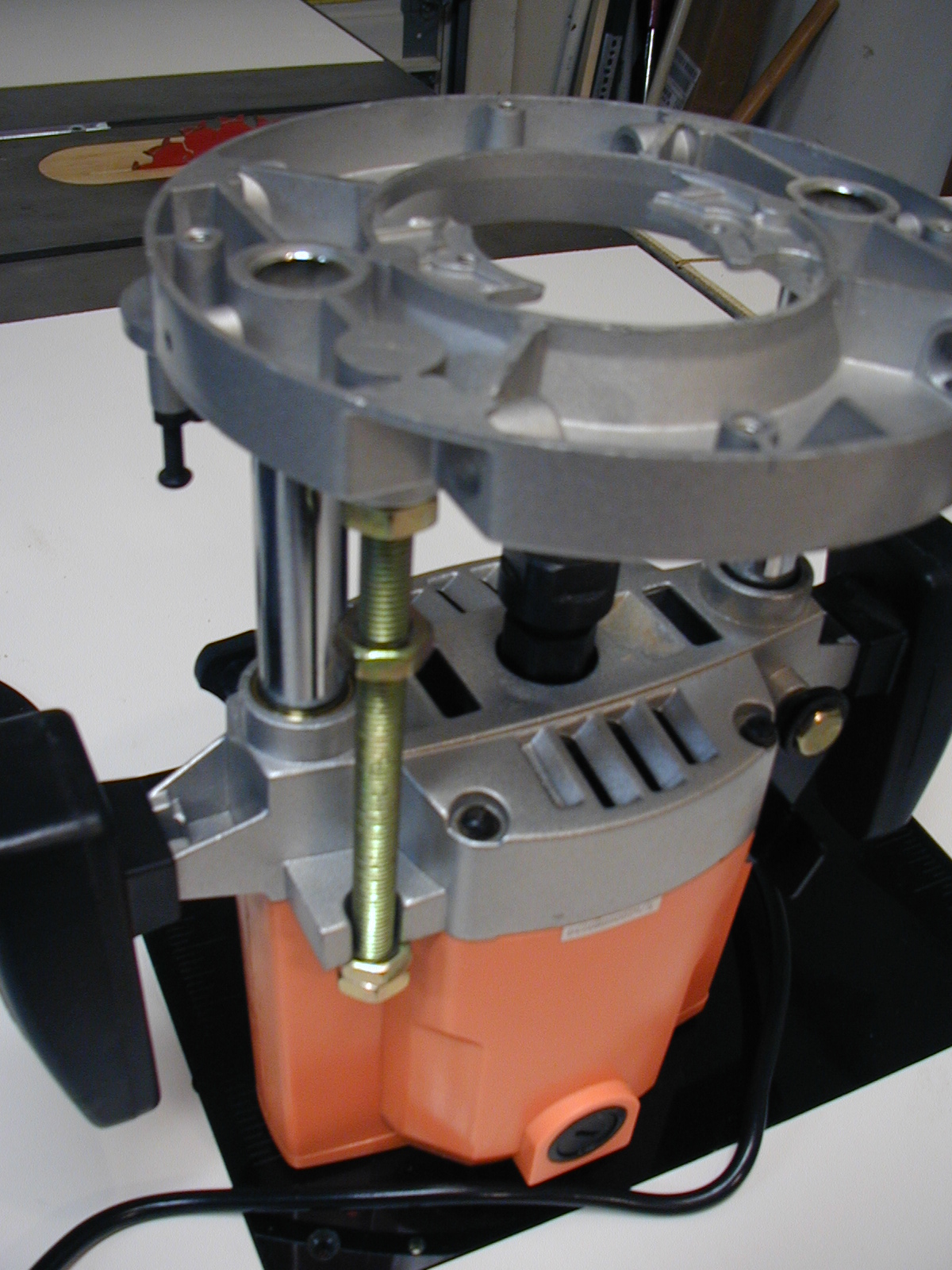 Ultracheap Router Lift 6 Steps (with Pictures) Instructables