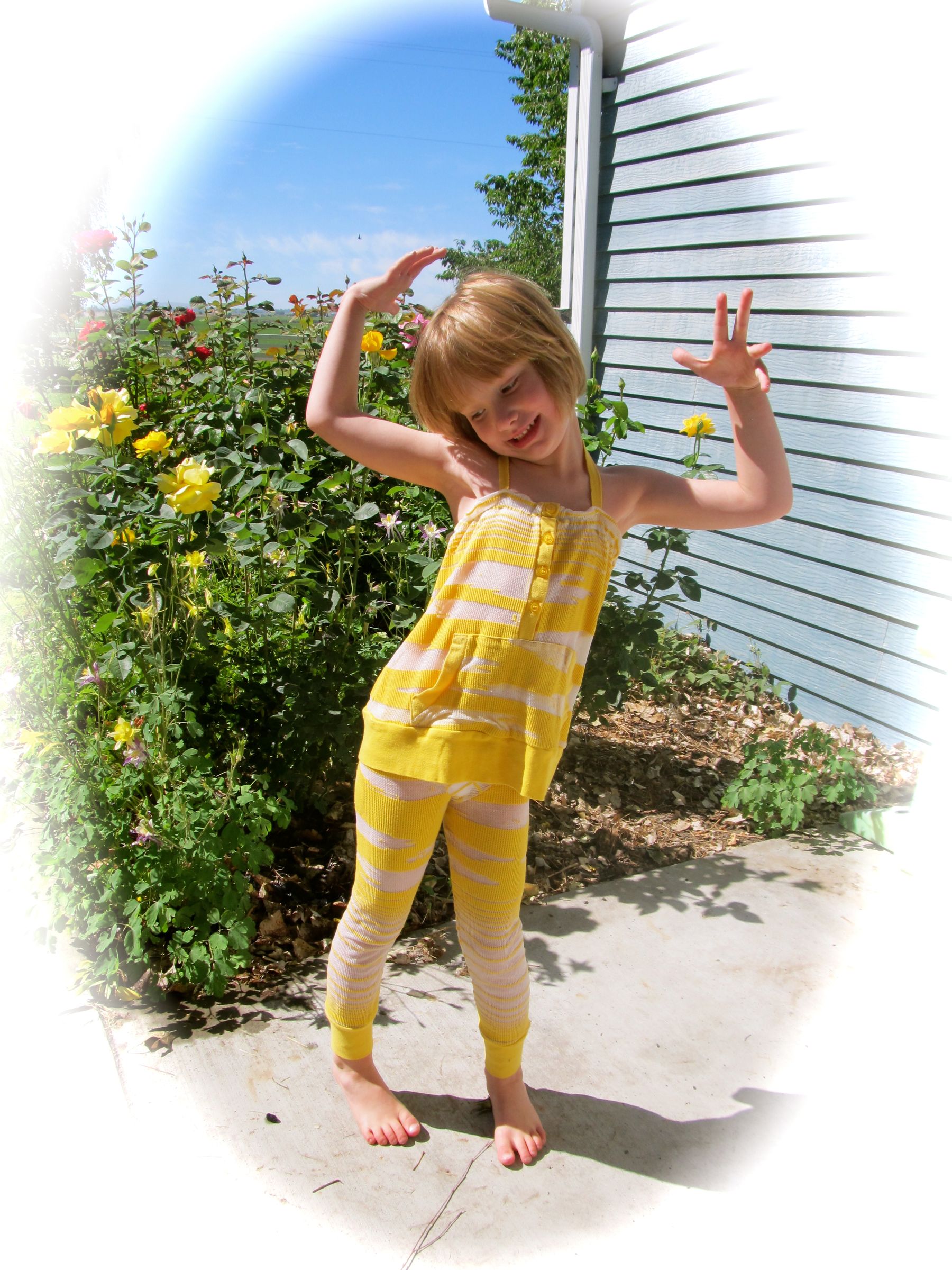 Turn a Long Sleeved T Into Children's Play Wear