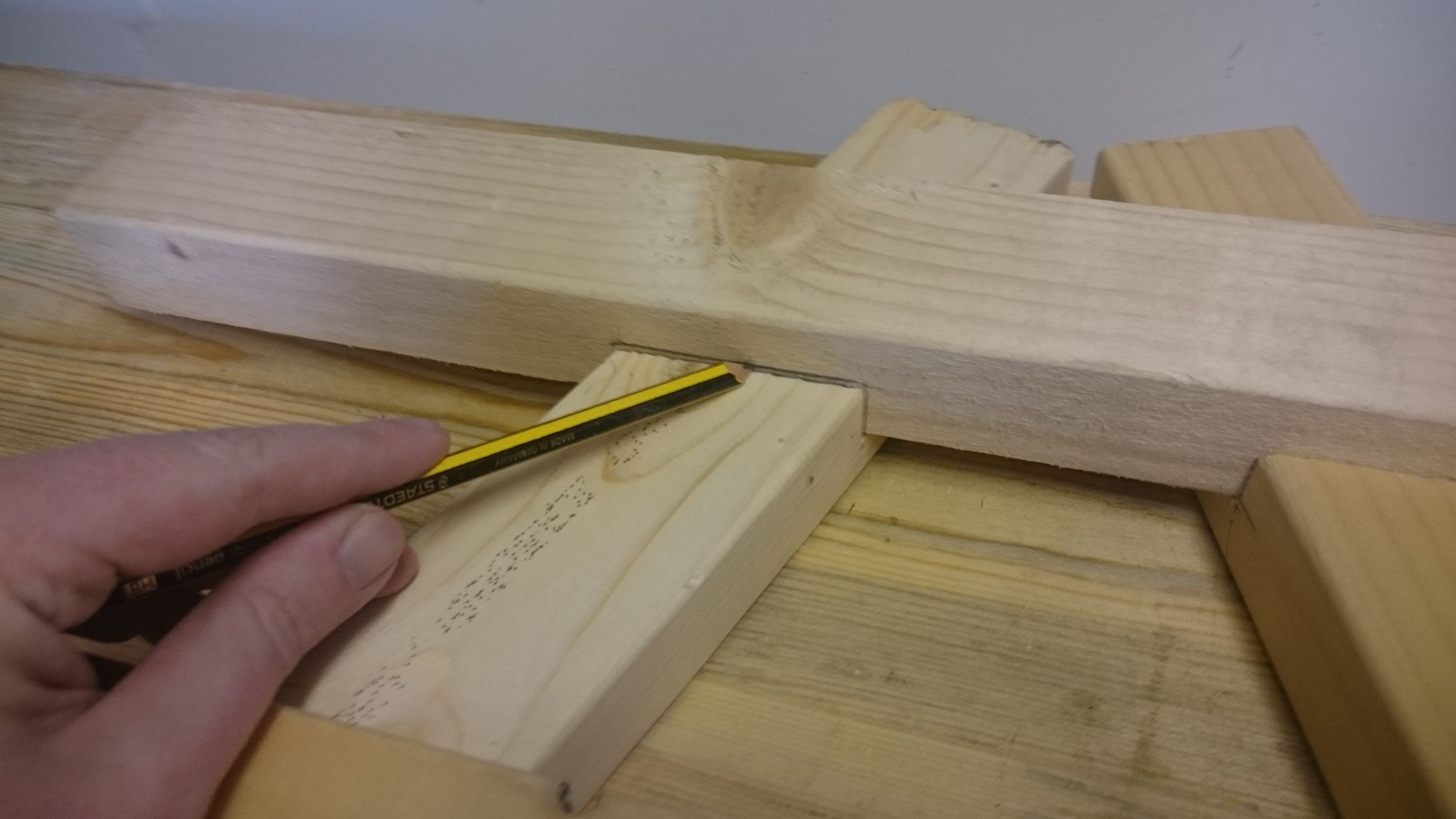 Log Holder for Hand Sawing 5 Steps (with Pictures) Instructables