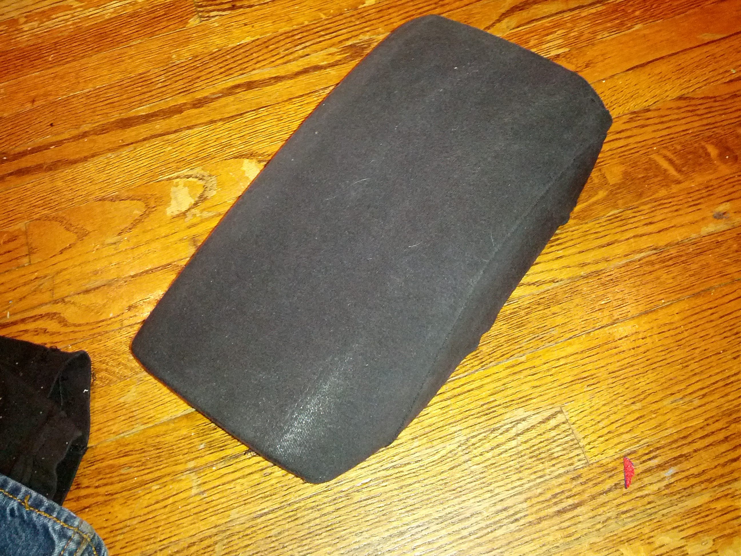 Reupholster Center Armrest With Old Clothes 4 Steps Instructables