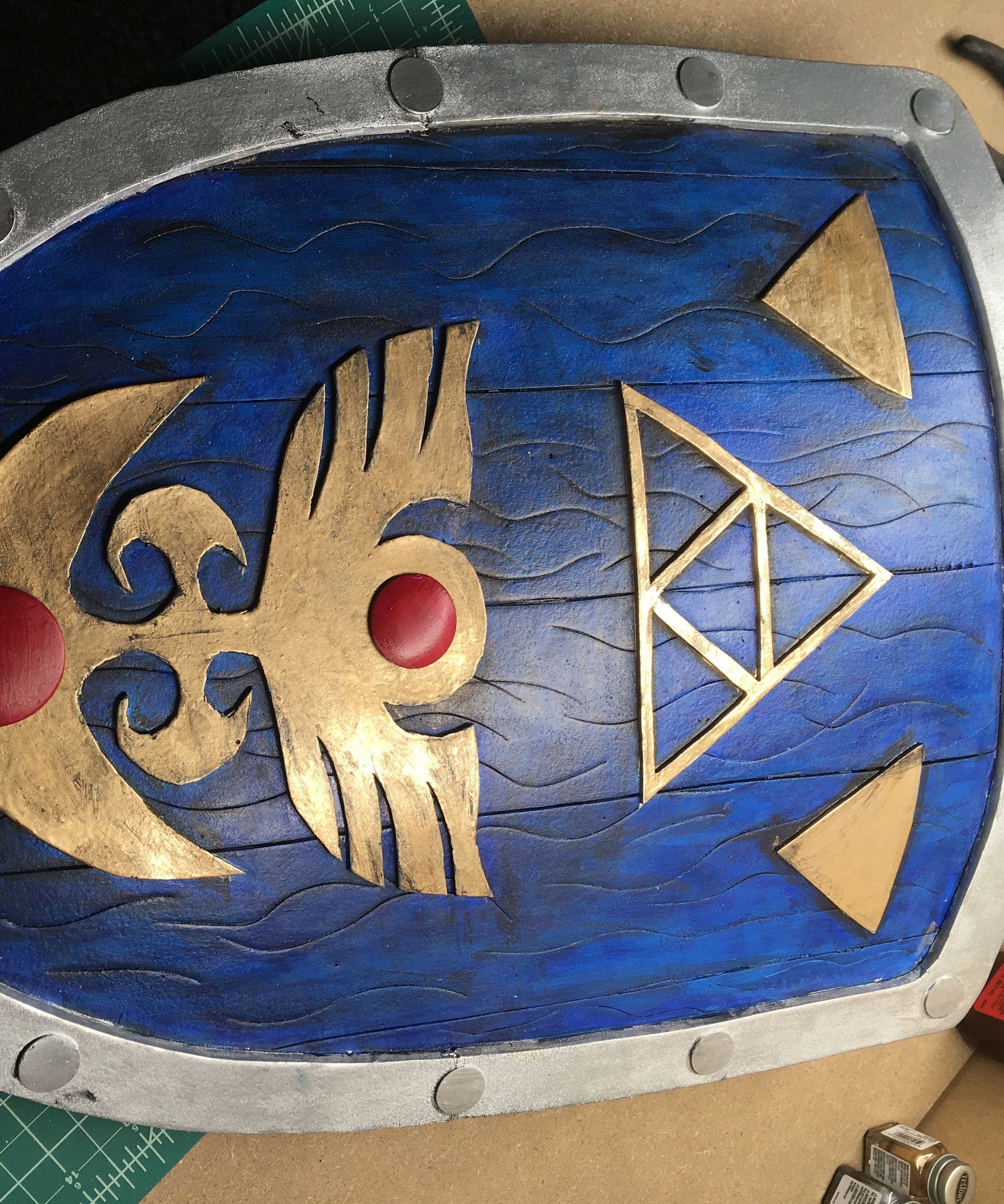 Link's Hylian Shield the Legend of Zelda a Link to the Past 4 Steps