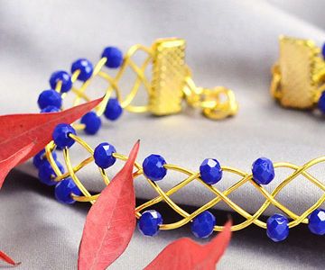 beebeecraft beginners project – making a blue winding bracelet with glass beads DIY Project DIY Project Image