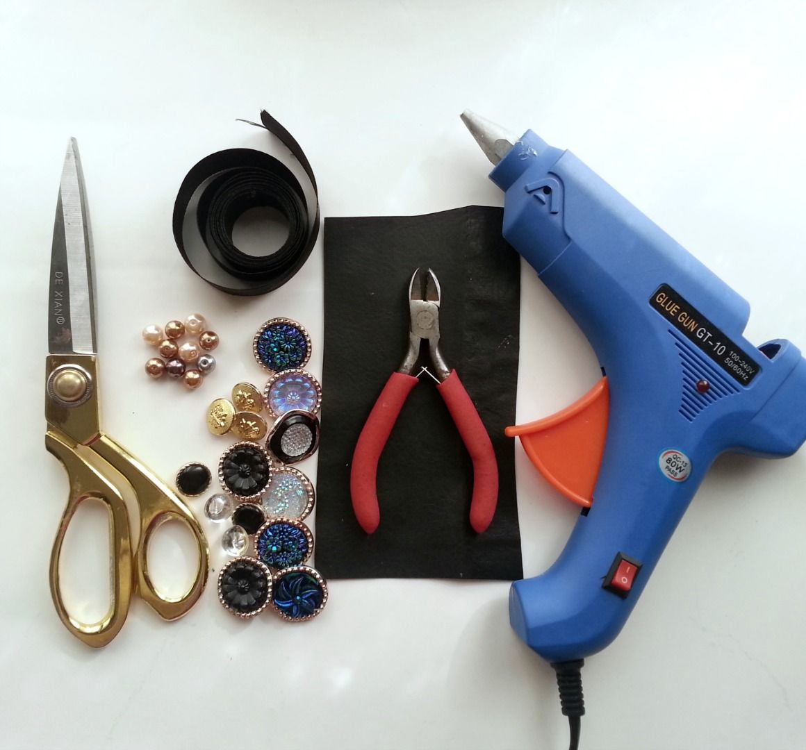 DIY Vintage Button Necklace 7 Steps (with Pictures) Instructables