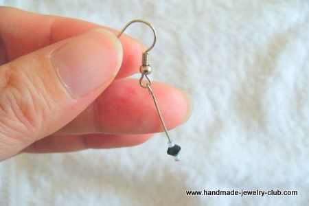 How to Make Earrings Using Headpins : 6 