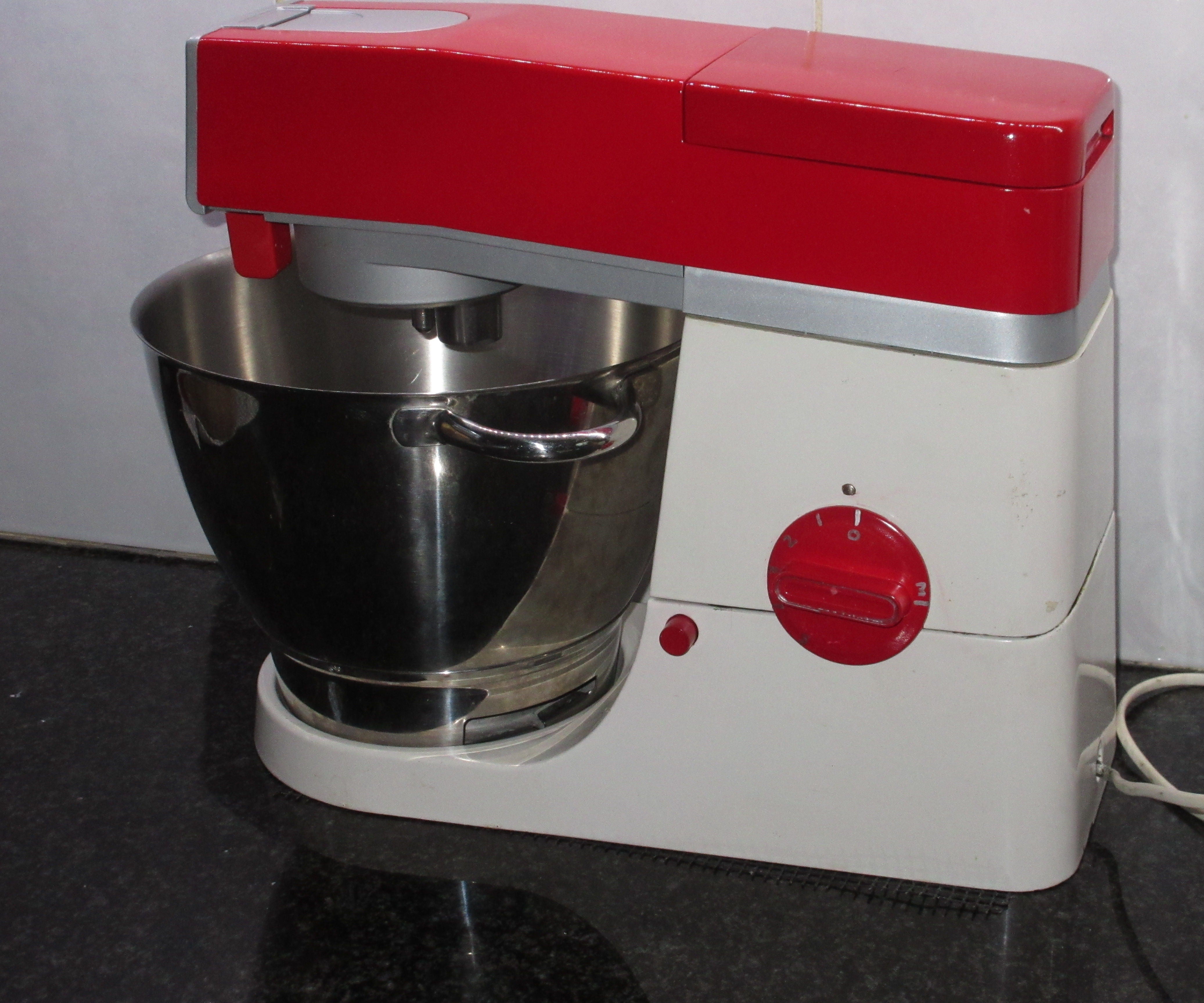 Turning a Shapes for Robot kMix Kenwood kMix KMX51 Kitchen Machine Turning a Shapes for Robot kMix Kenwood kMix KMX51 Kitchen Machine