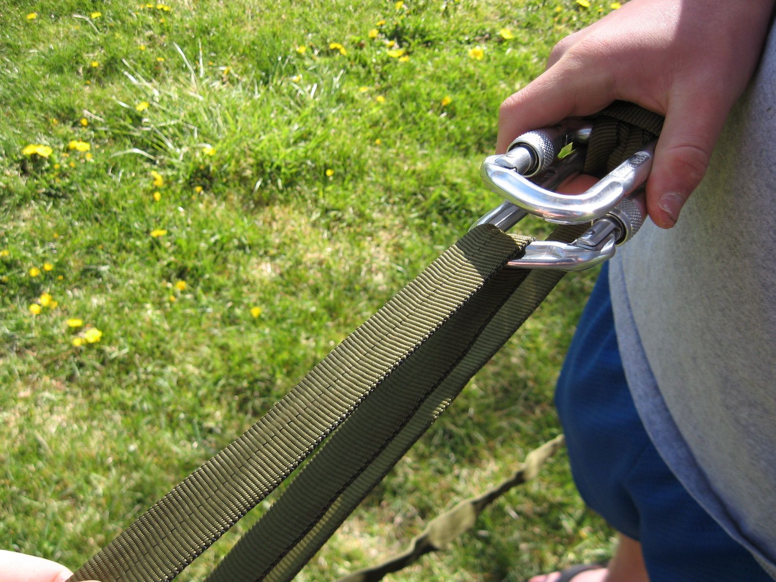 SetUp a Slackline 8 Steps (with Pictures) Instructables