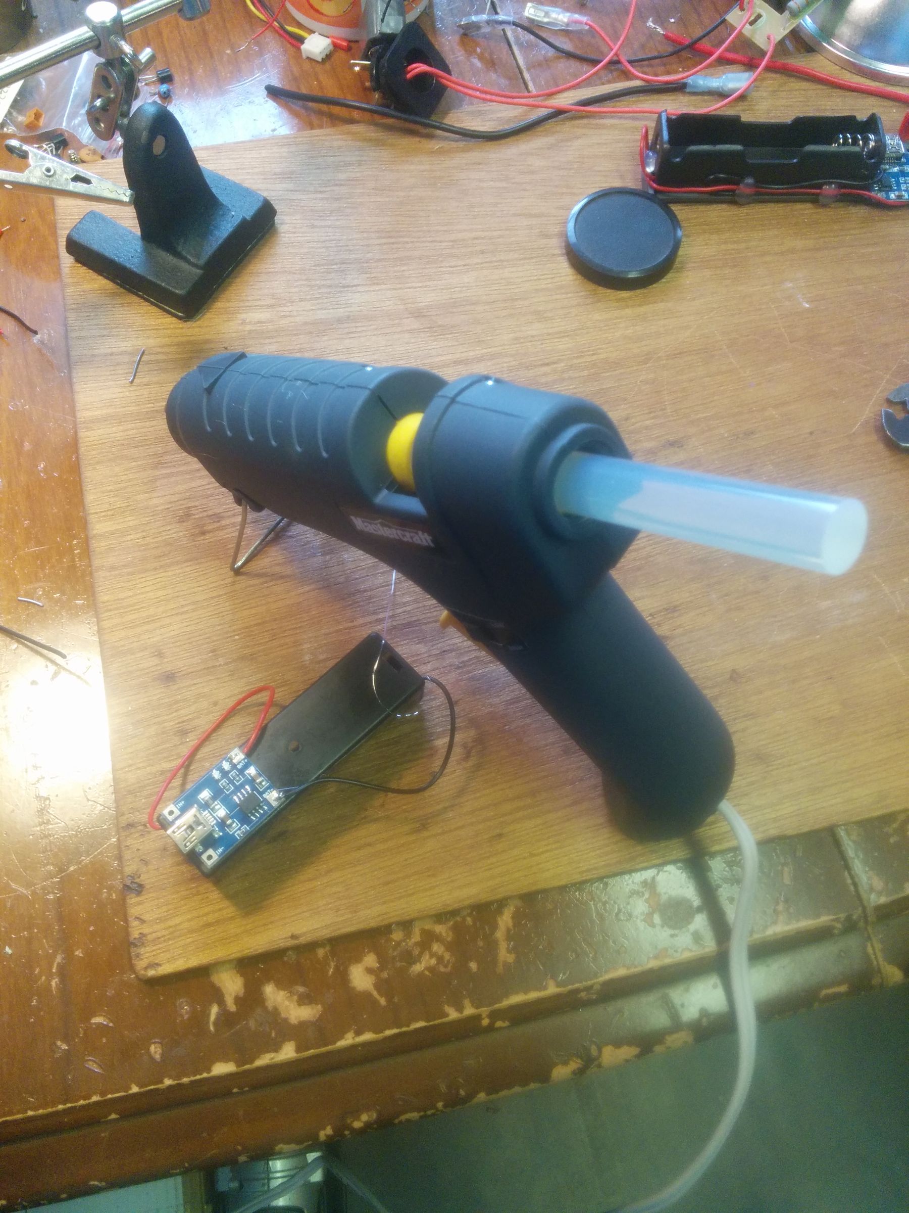 Inexpensive Solar 18650 Battery Charger 5 Steps Instructables