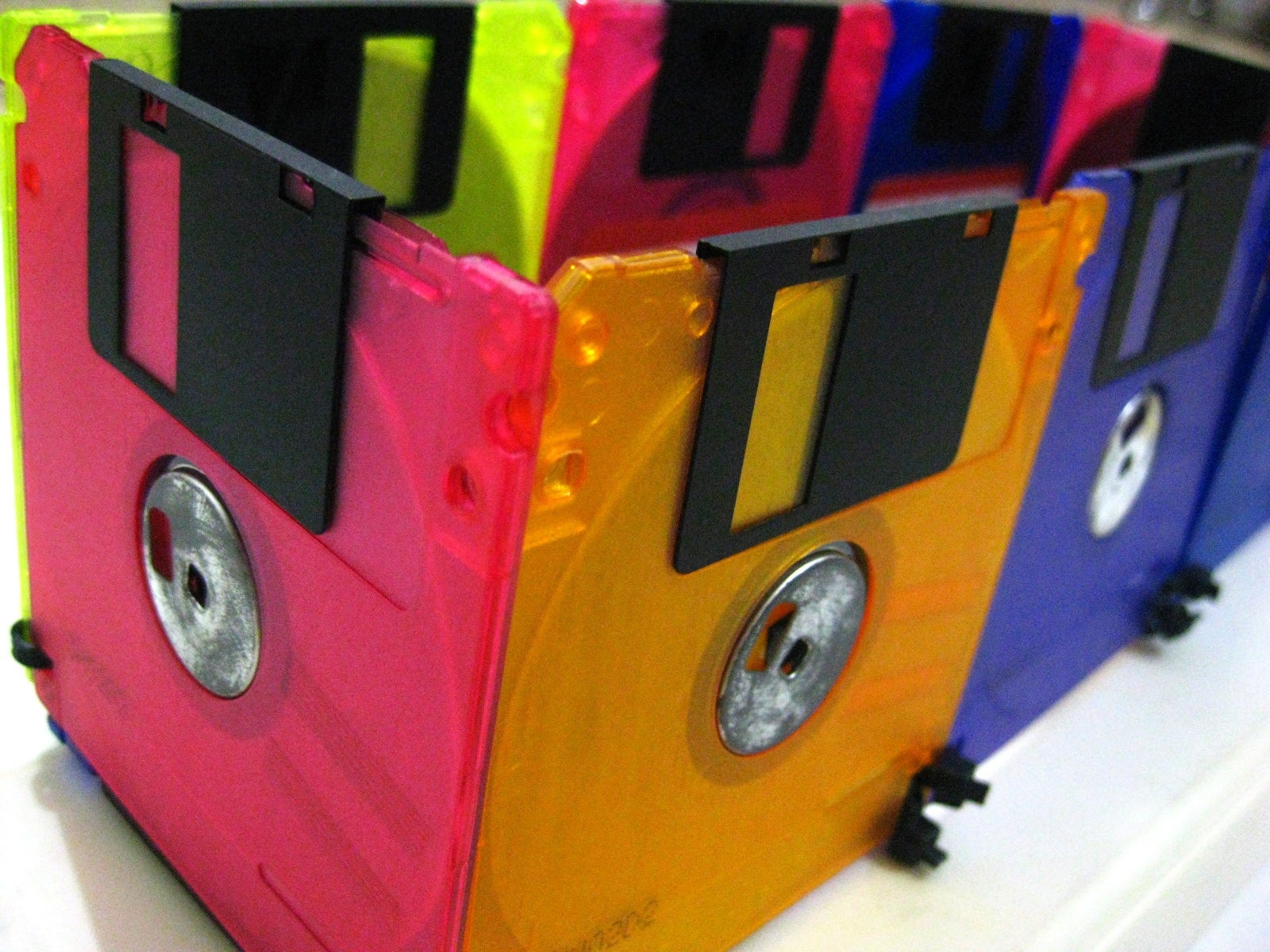 Colorful Floppy Disk Box 3 Steps Instructables