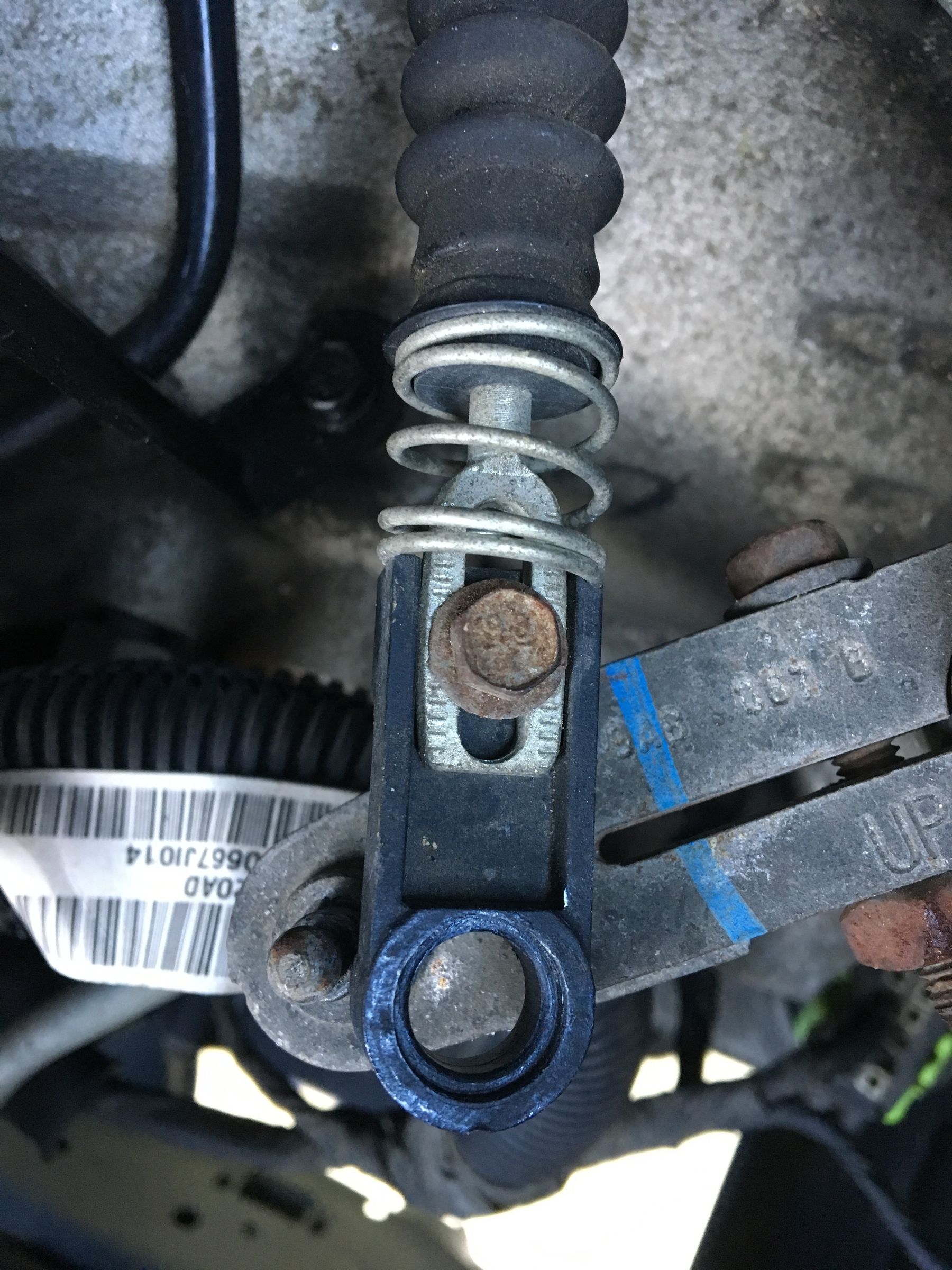 how to replace the transmission cable bushing on 2007 2010 chrysler sebring avenger instructables transmission cable bushing