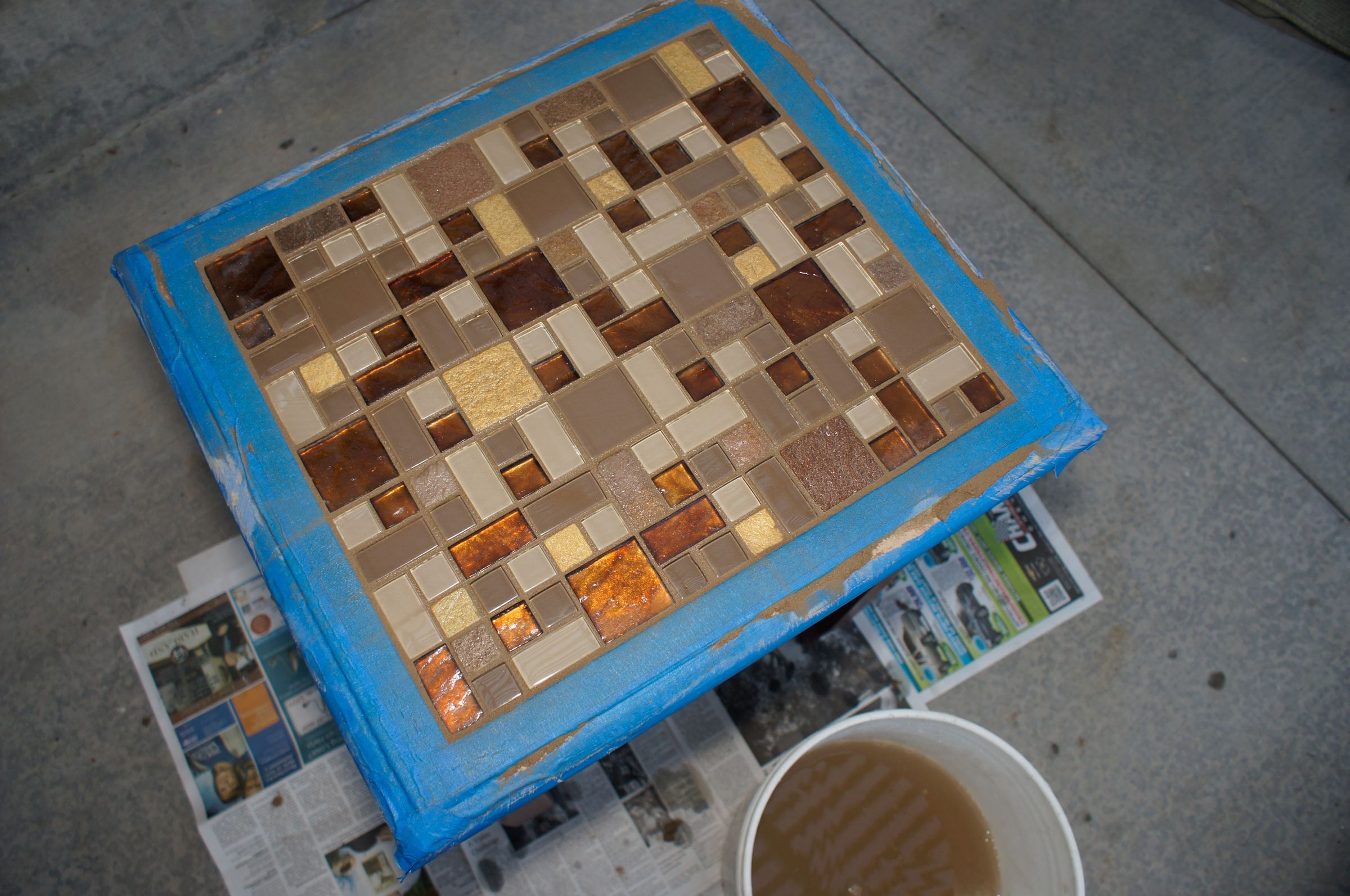 End Table With Glass Mosaic Tile Inlaid Top 13 Steps (with Pictures