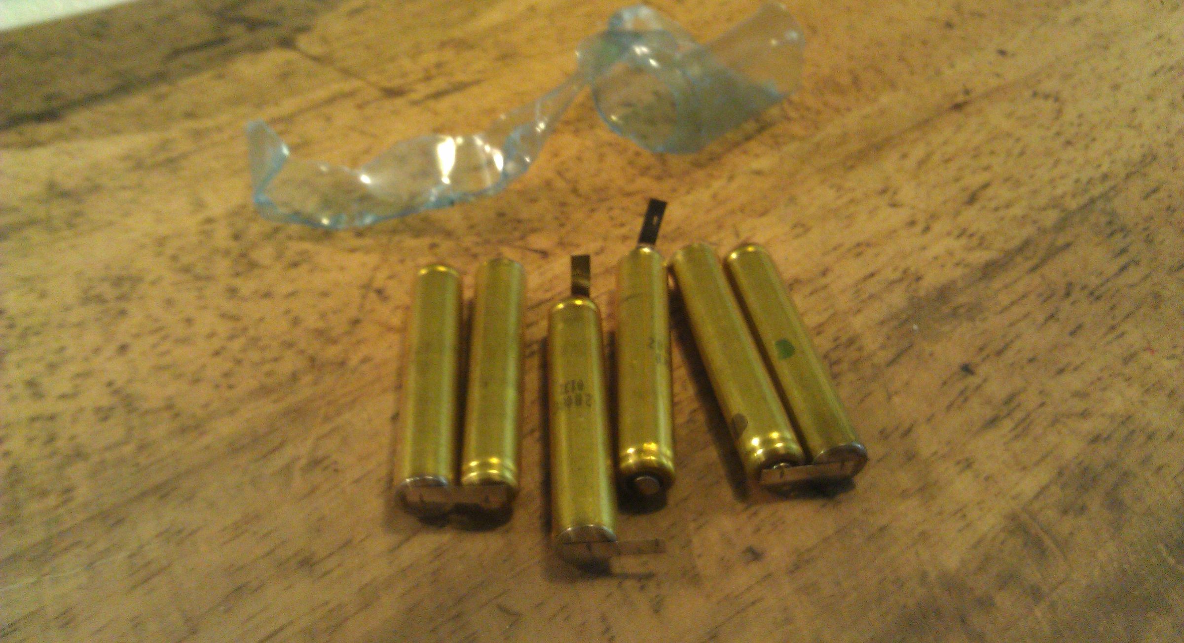 How to Get AAAA BATTERIES OUT OF 9V 5 Steps Instructables