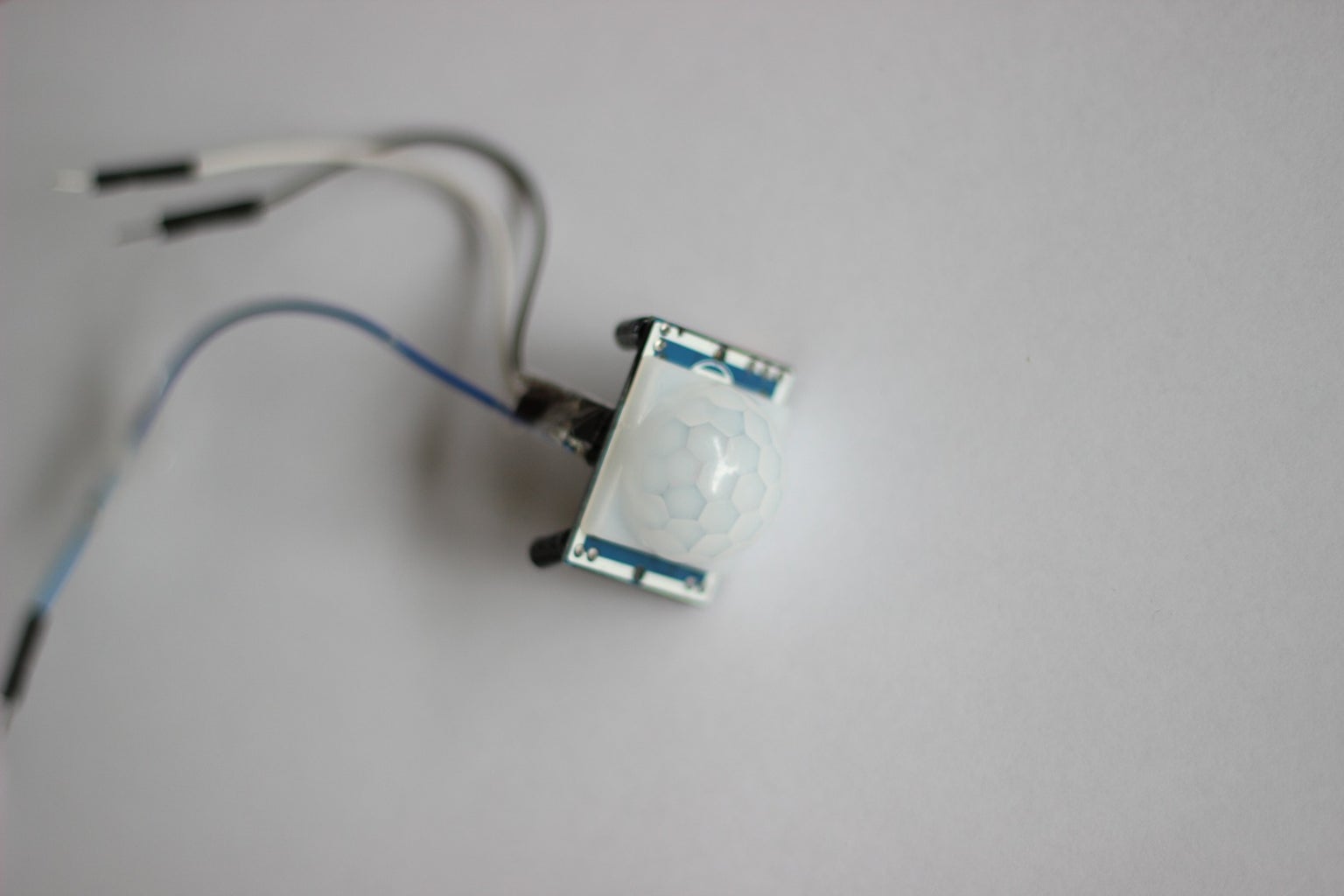 ARDUINO MOTION SENSOR - Instructables