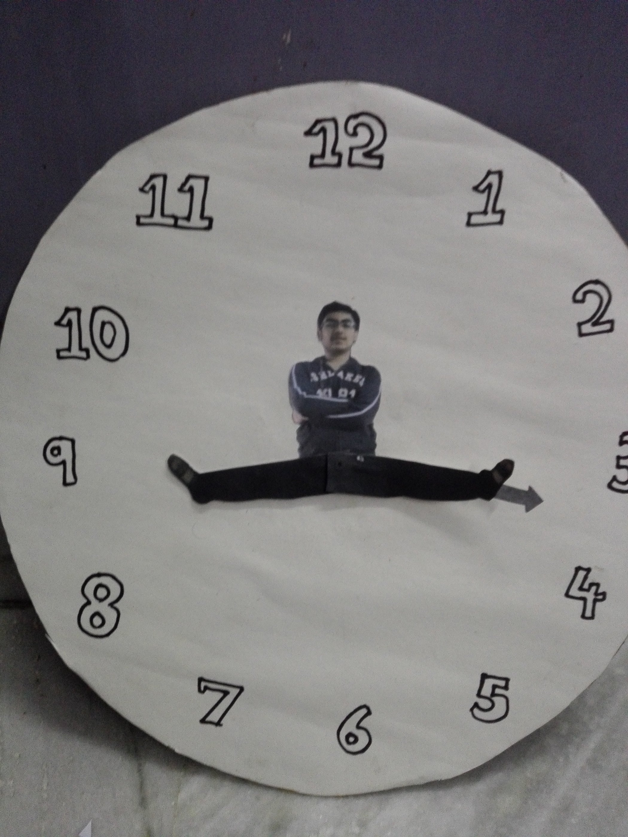 Personalize Your Clock(with Yourself)!!! 6 Steps (with Pictures