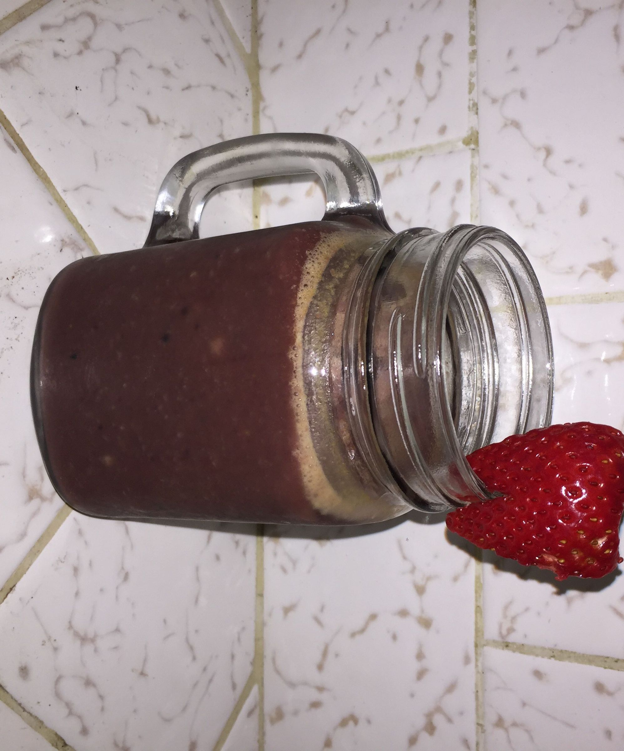 Step-by-step guide for how to make an açaí smoothie DIY Project DIY project