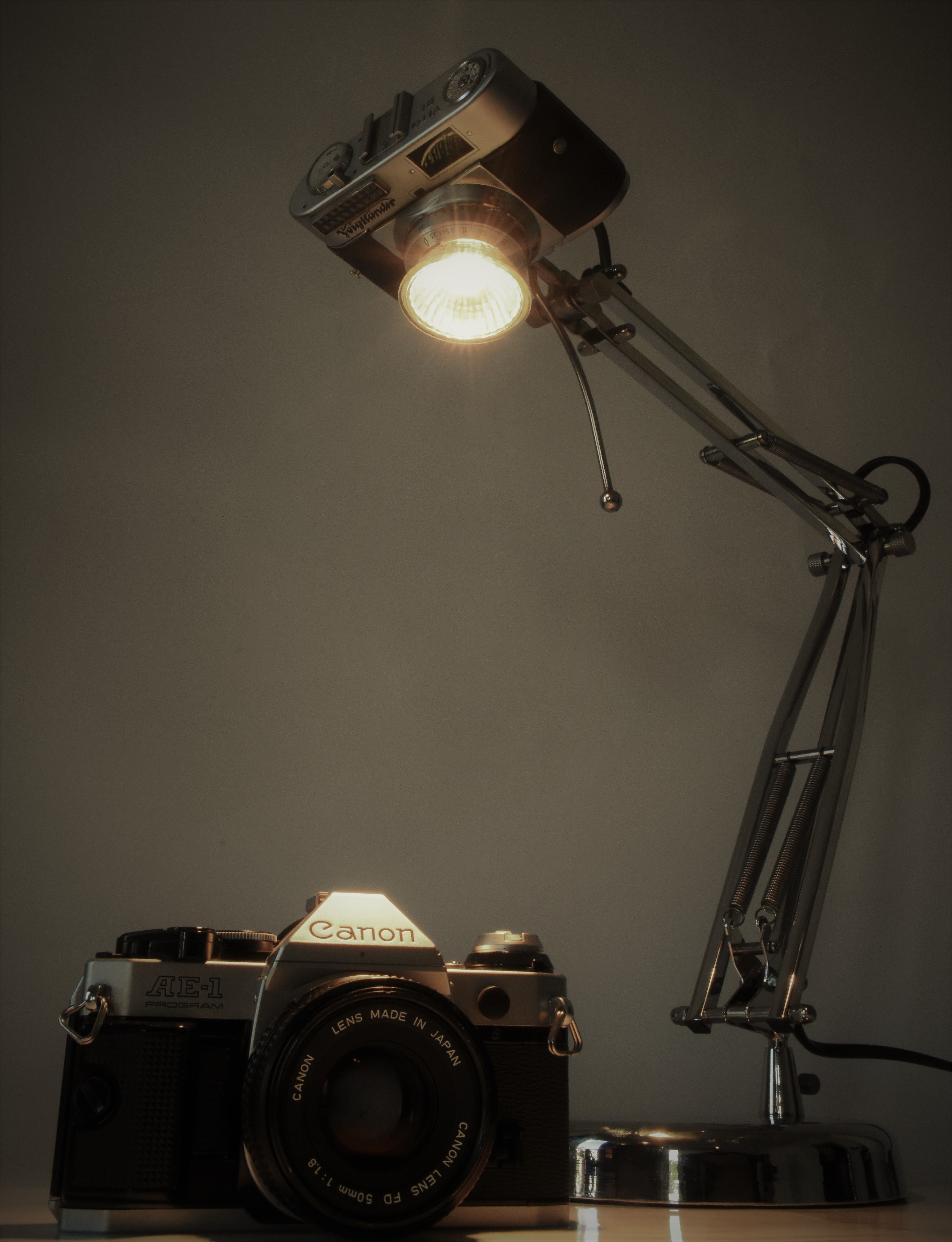 movie camera desk lamp