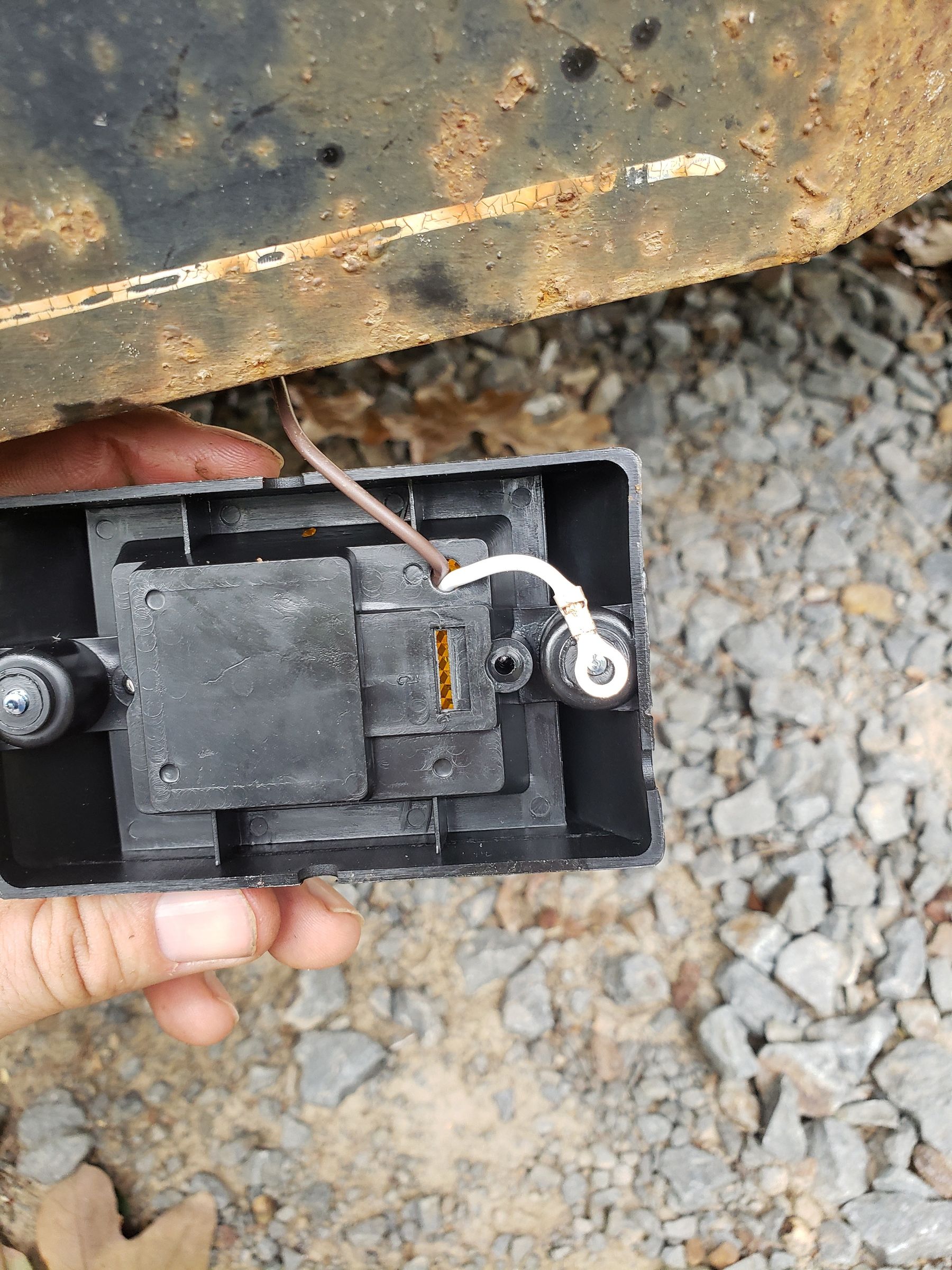 Installing New Trailer Lights 6 Steps Instructables